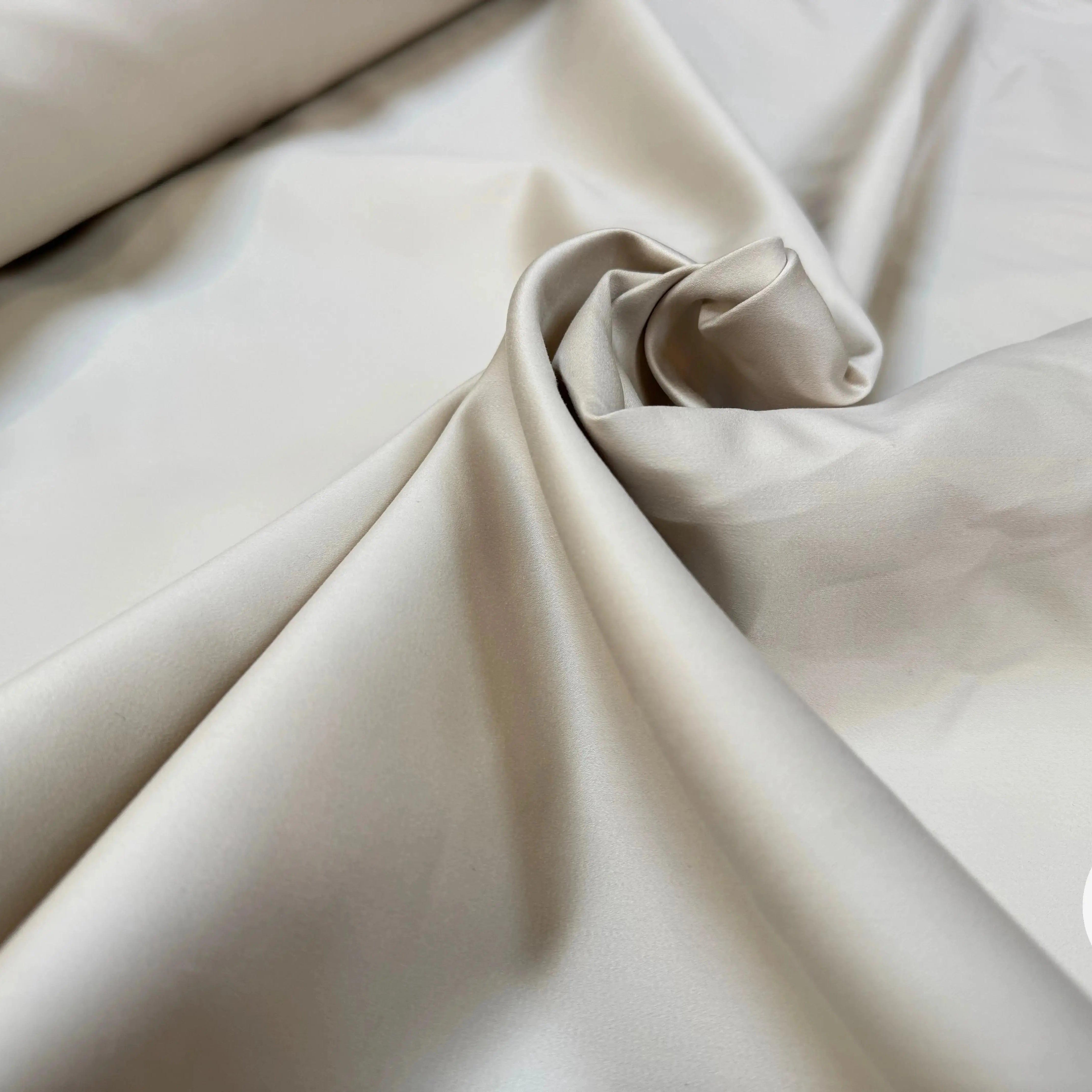 GABARDINE DE COTON ET DE SOIE 85% COTON ET 15% SOIE PEIGNÉE BEIGE - My Little Coupon