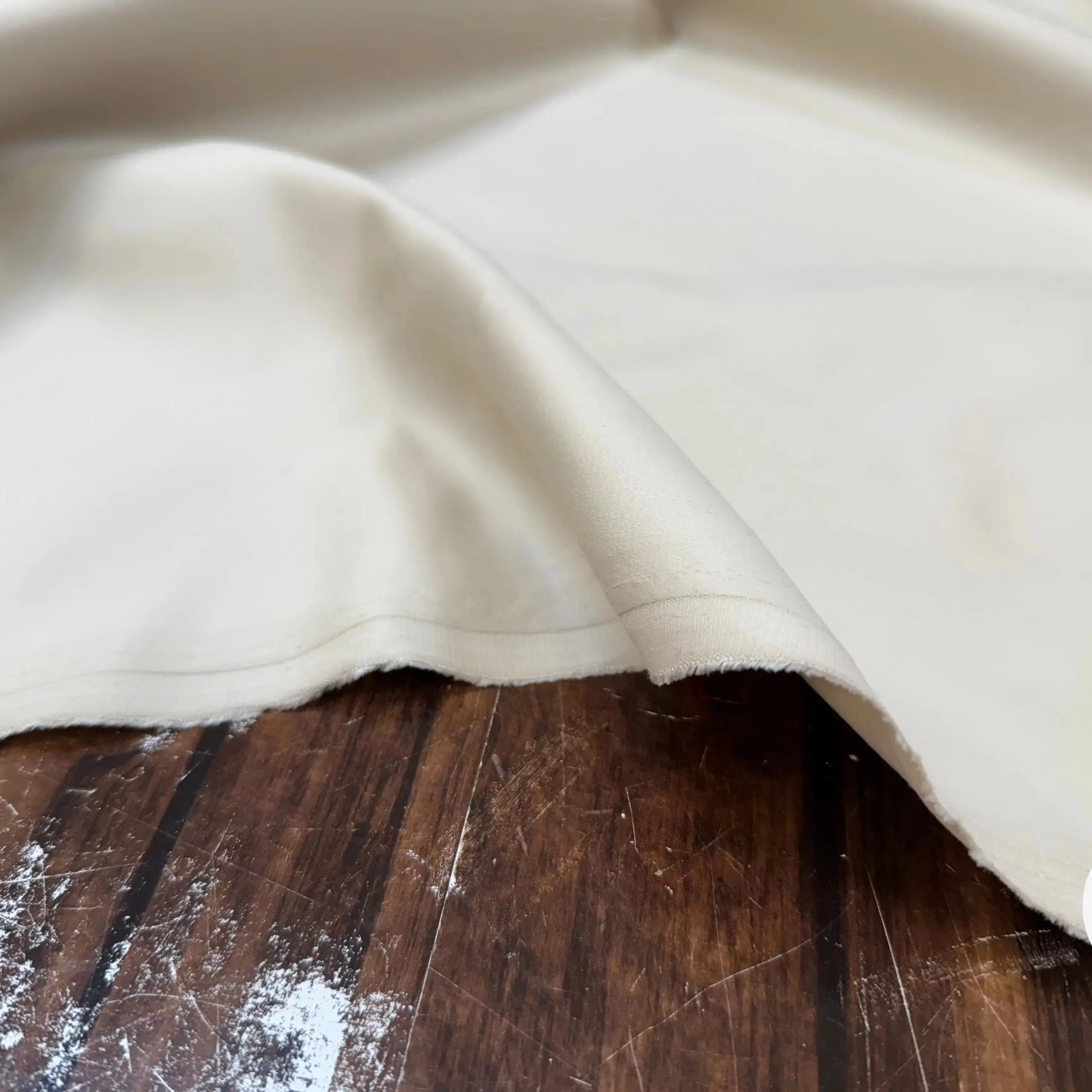 GABARDINE DE COTON ET DE SOIE 85% COTON ET 15% SOIE PEIGNÉE BEIGE - My Little Coupon