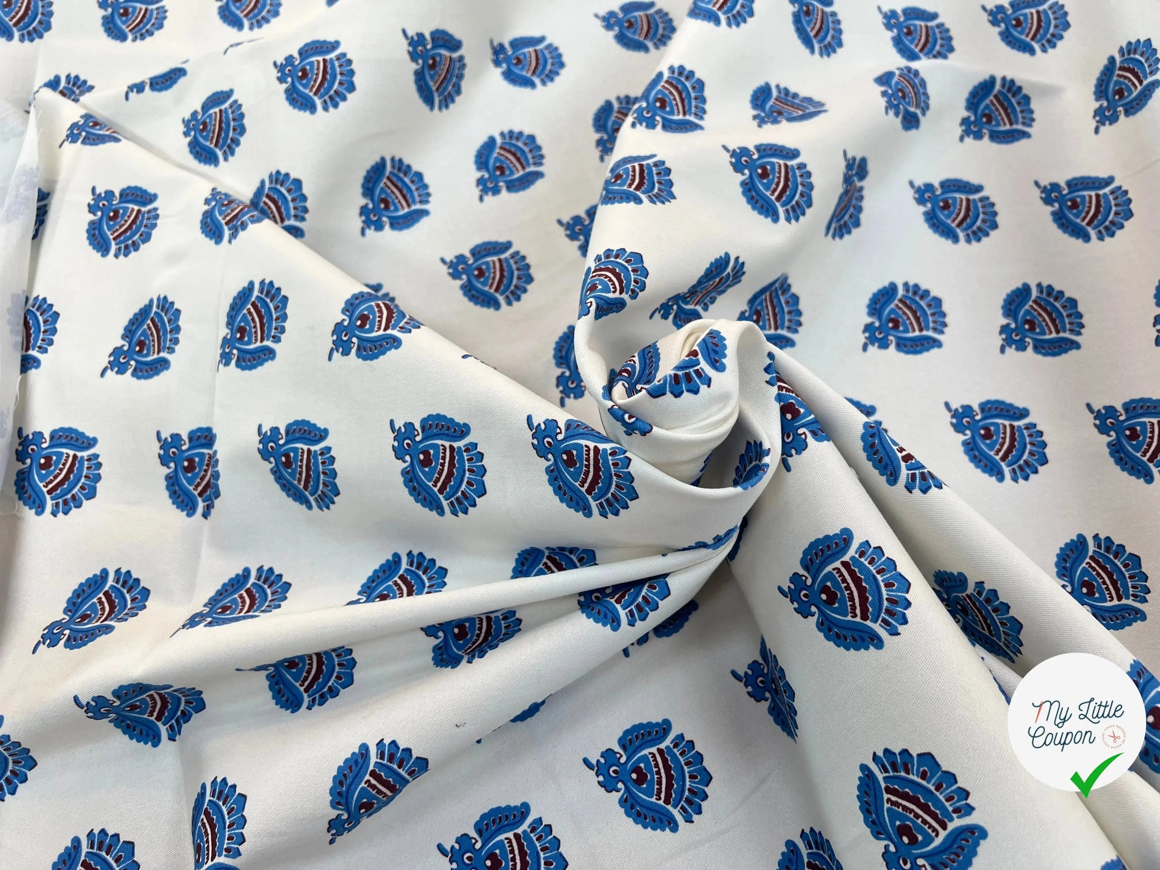 GABARDINE DE COTON FOND BLANC ÉCRU MOTIF INDIAN - My Little Coupon