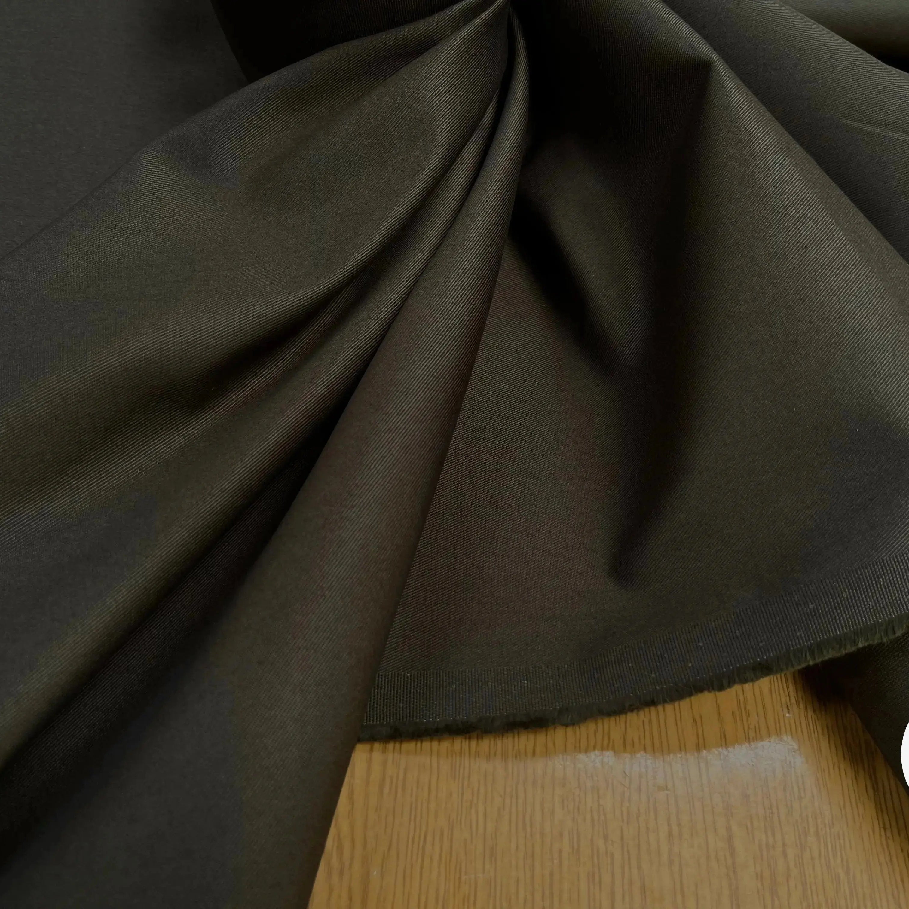 GABARDINE FINEMENT SERGÉ CRAQUANTE KAKI - My Little Coupon