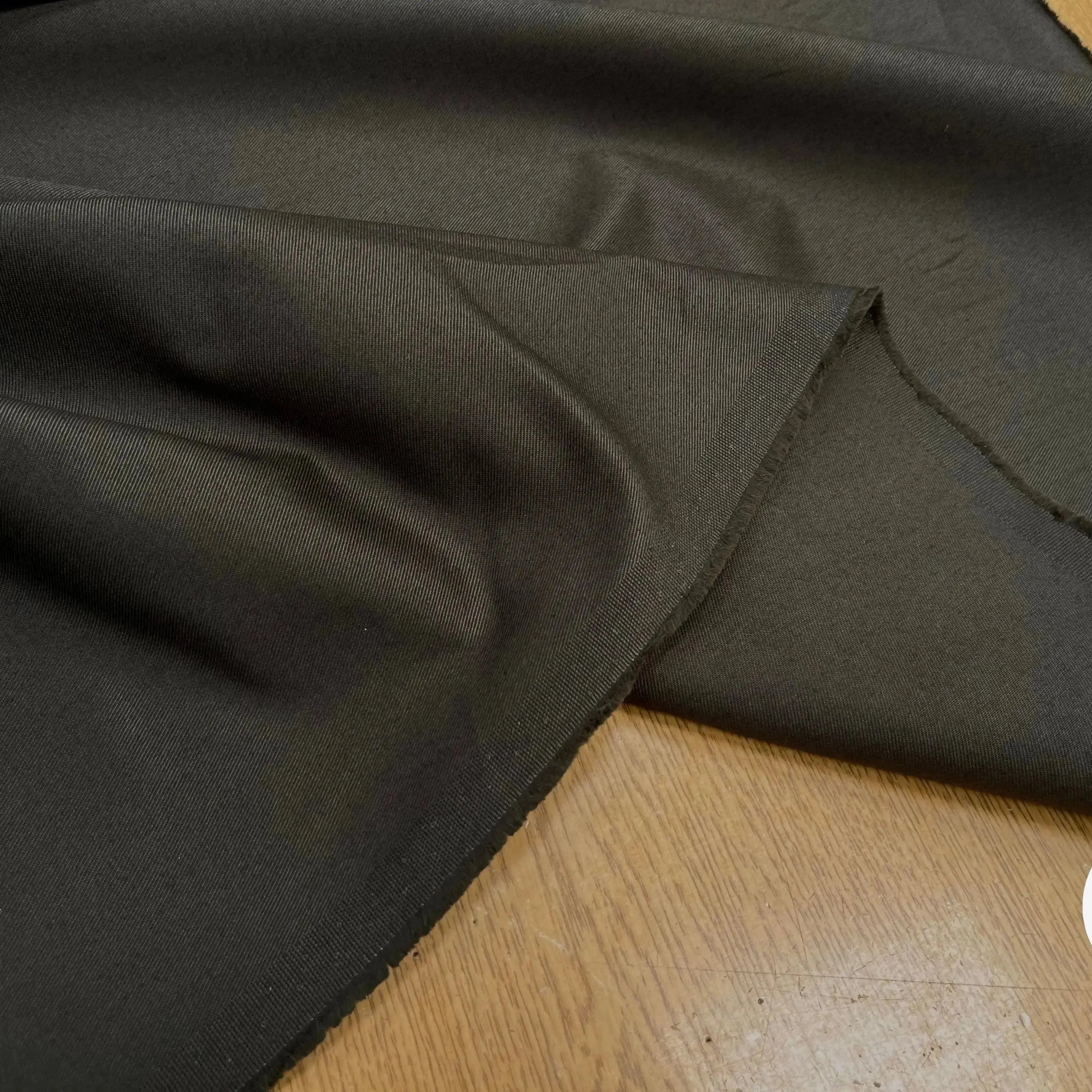 GABARDINE FINEMENT SERGÉ CRAQUANTE KAKI - My Little Coupon