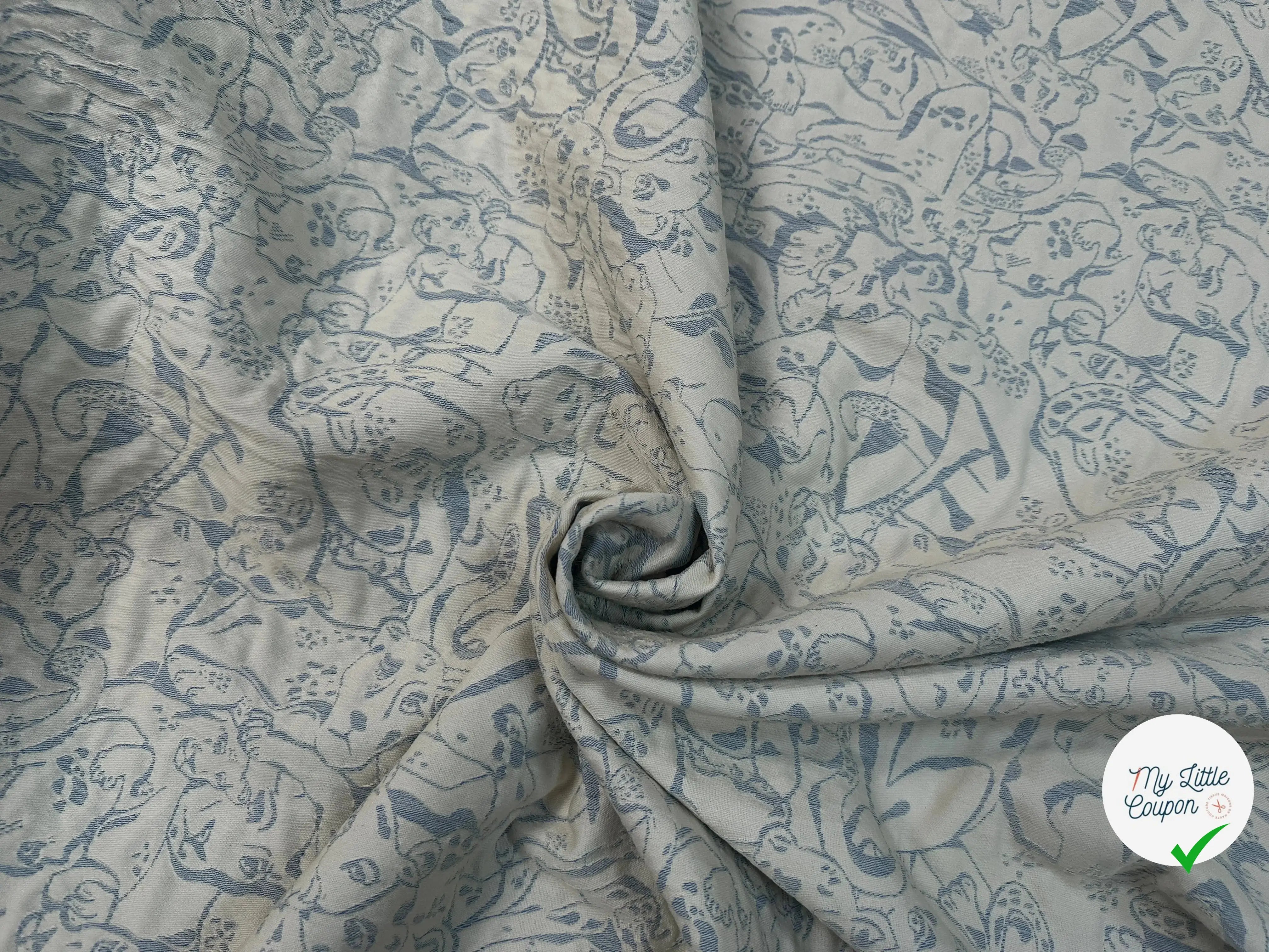 JACQUARD REVERSIBLE FACE BLEU FACE CREME FELIN - My Little Coupon