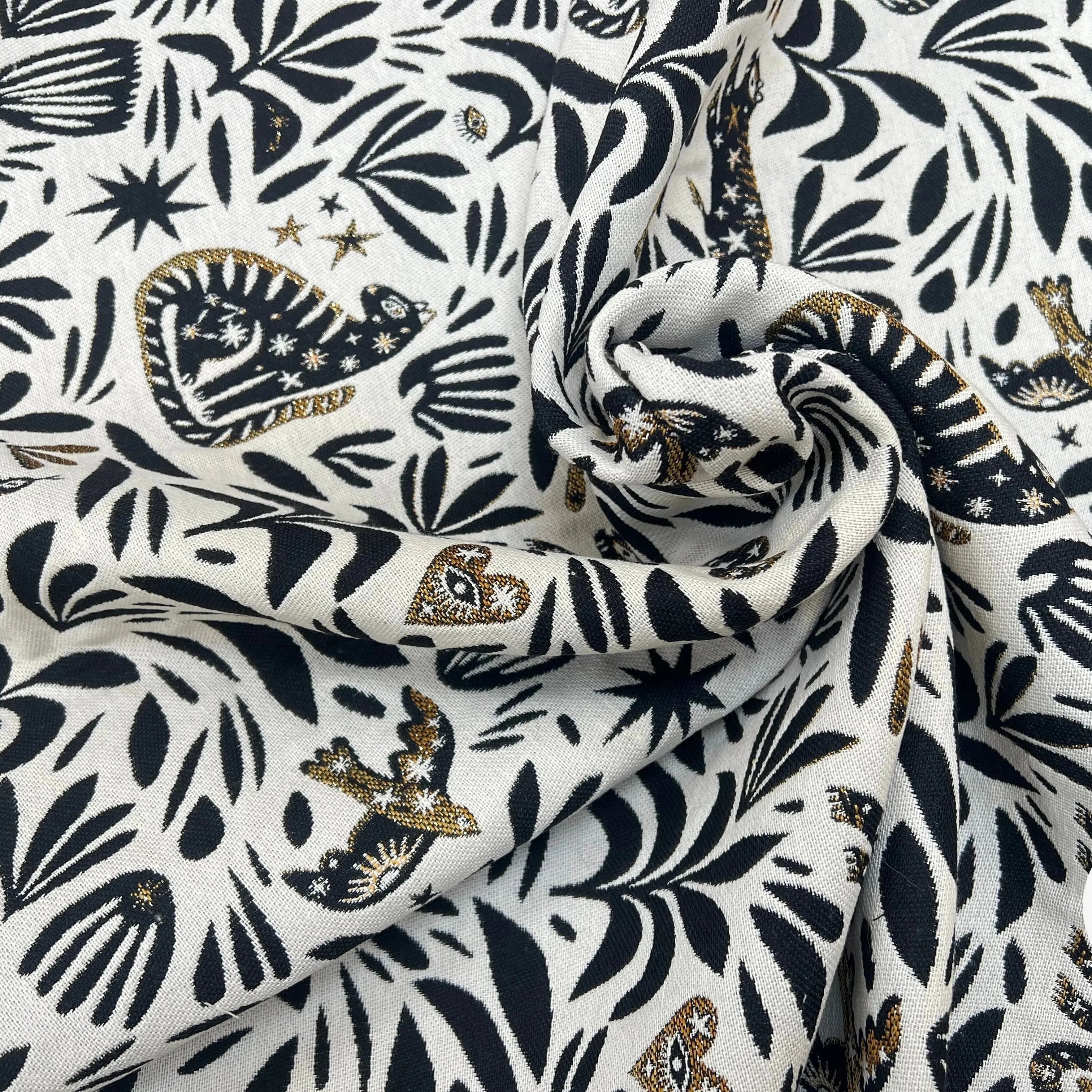 JACQUARD TISSÉ TEINT MYSTIC ALLOVER BLANC - My Little Coupon