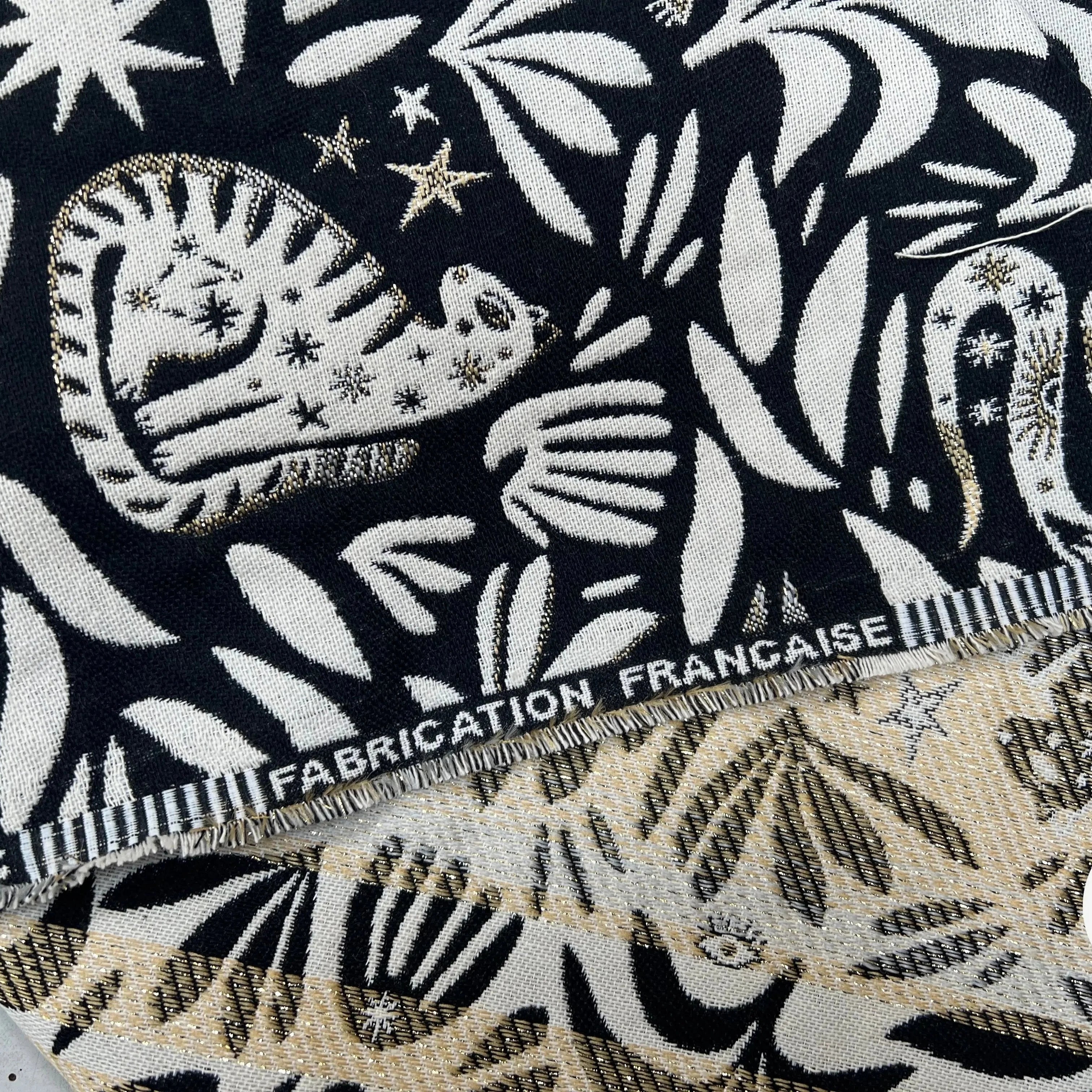 JACQUARD TISSÉ TEINT MYSTIC ALLOVER NOIR - My Little Coupon