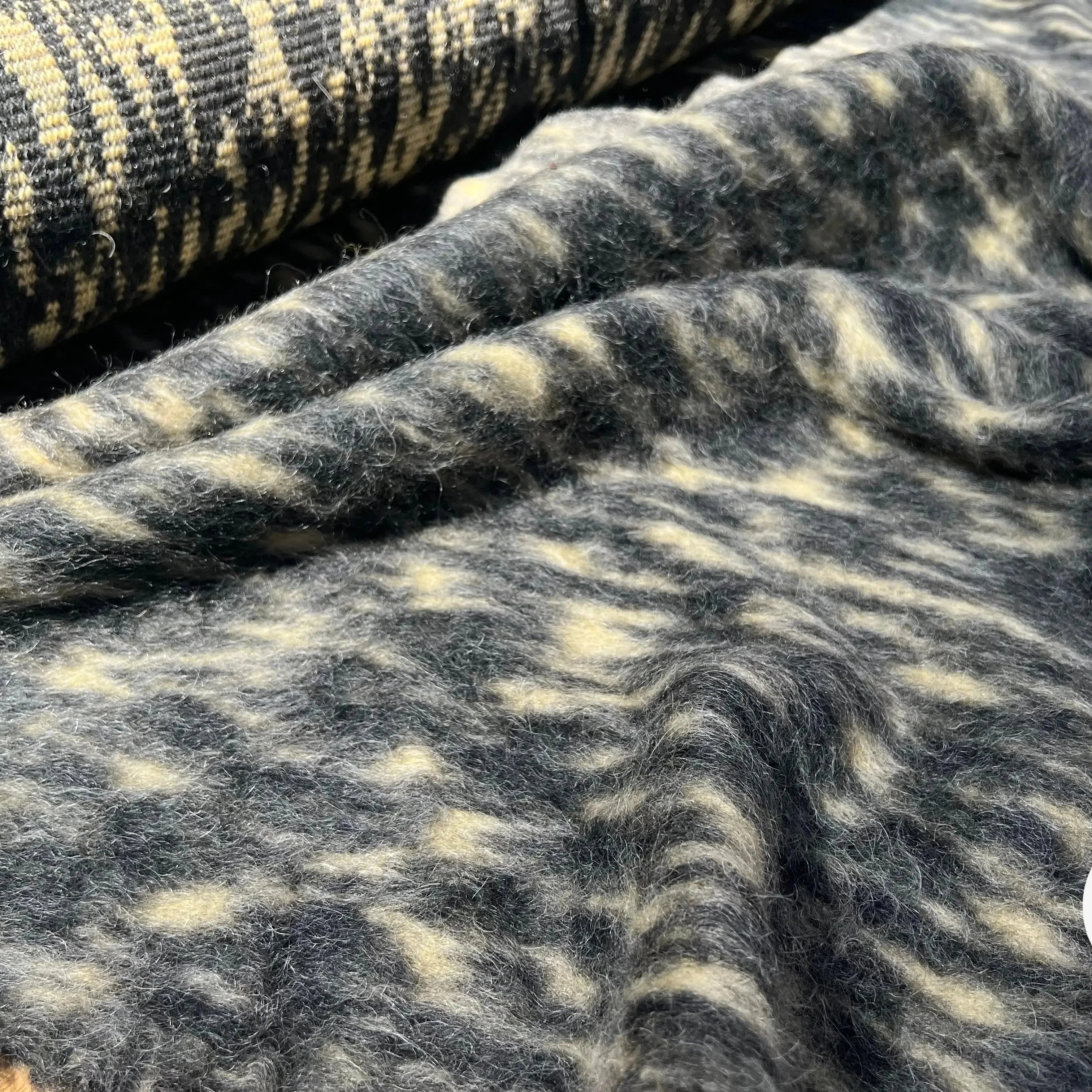 LAINAGE ALPAGA ESPRIT LÉOPARD BEIGE NOIR - My Little Coupon