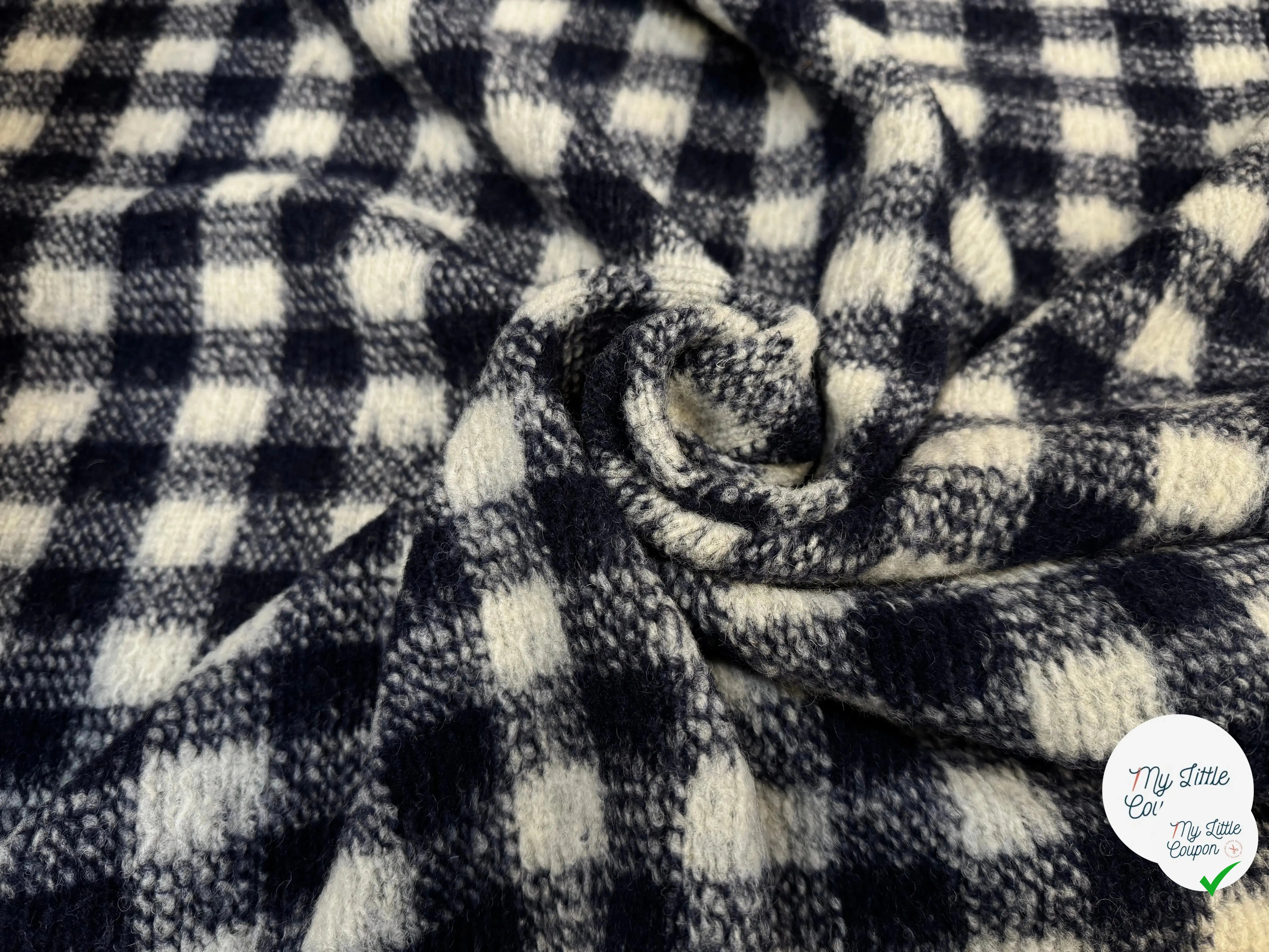 LAINAGE MANTEAU CARREAUX NAVY ET BLANC ASPECT TRICOTE - My Little Coupon