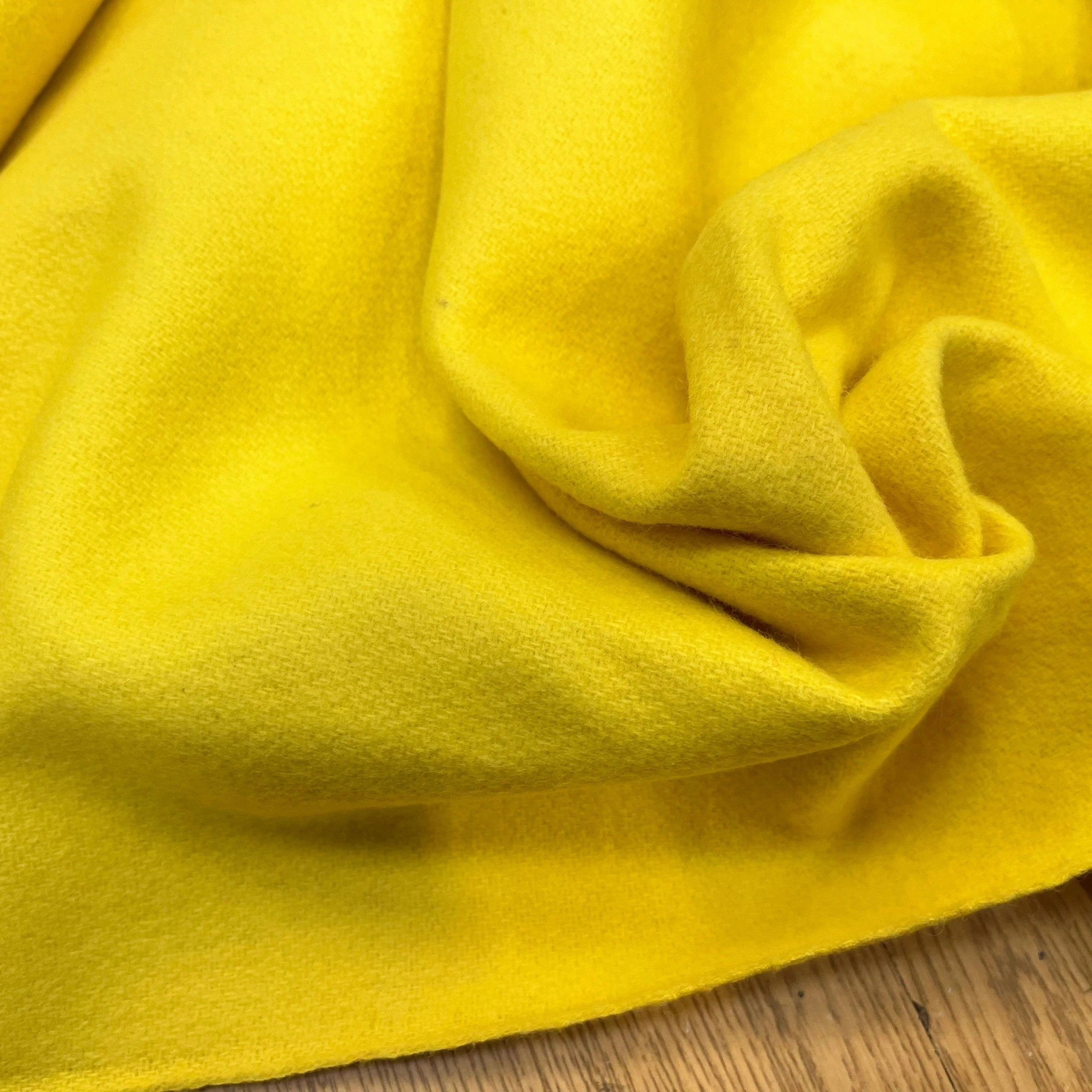 LAINAGE MANTEAU RITA LOURD ENVERS DOUX JAUNE - My Little Coupon