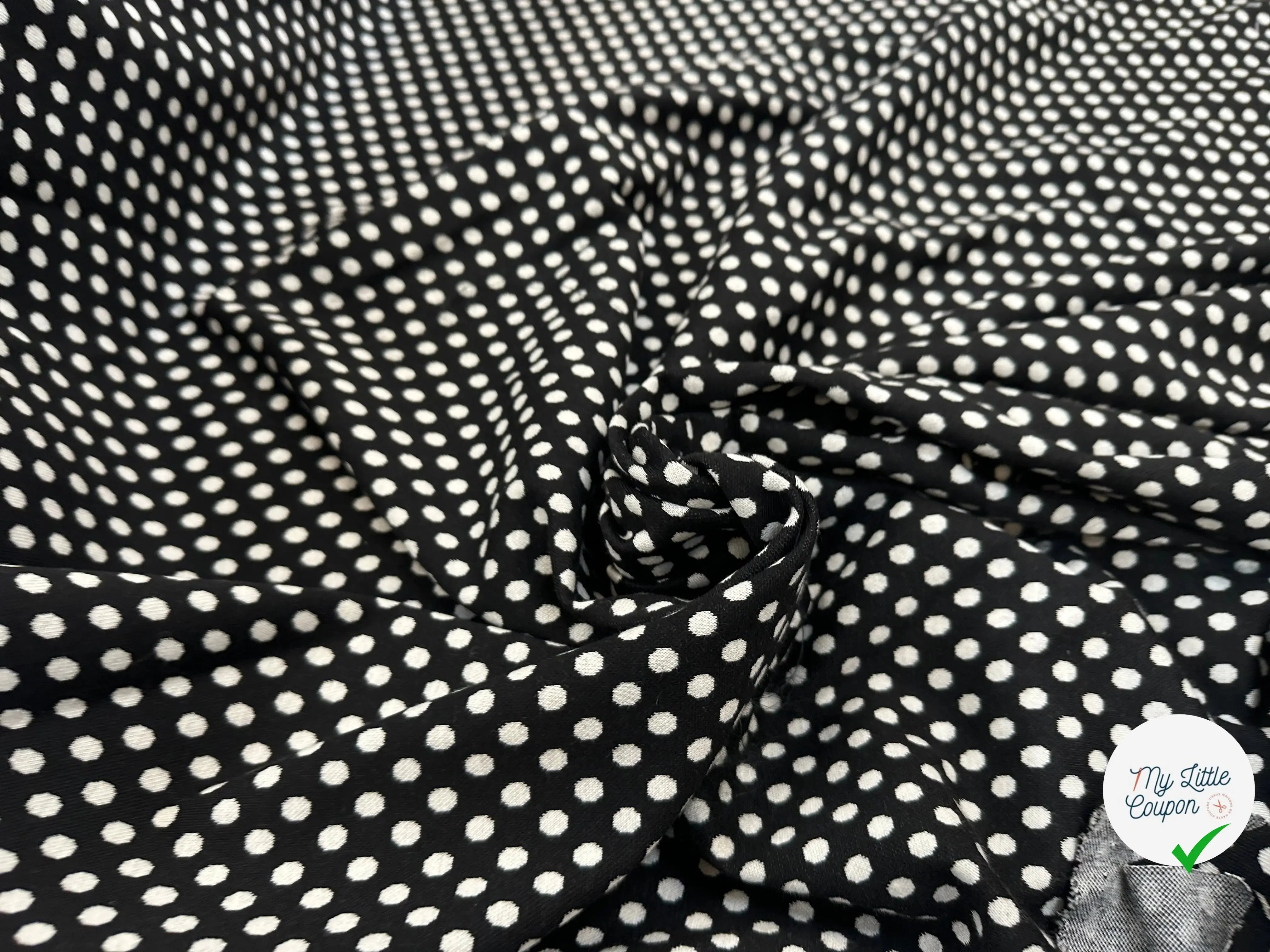 MAILLE JACQUARD POIS FLOCONS NOIR ET BLANC 170CM LAIZE - My Little Coupon