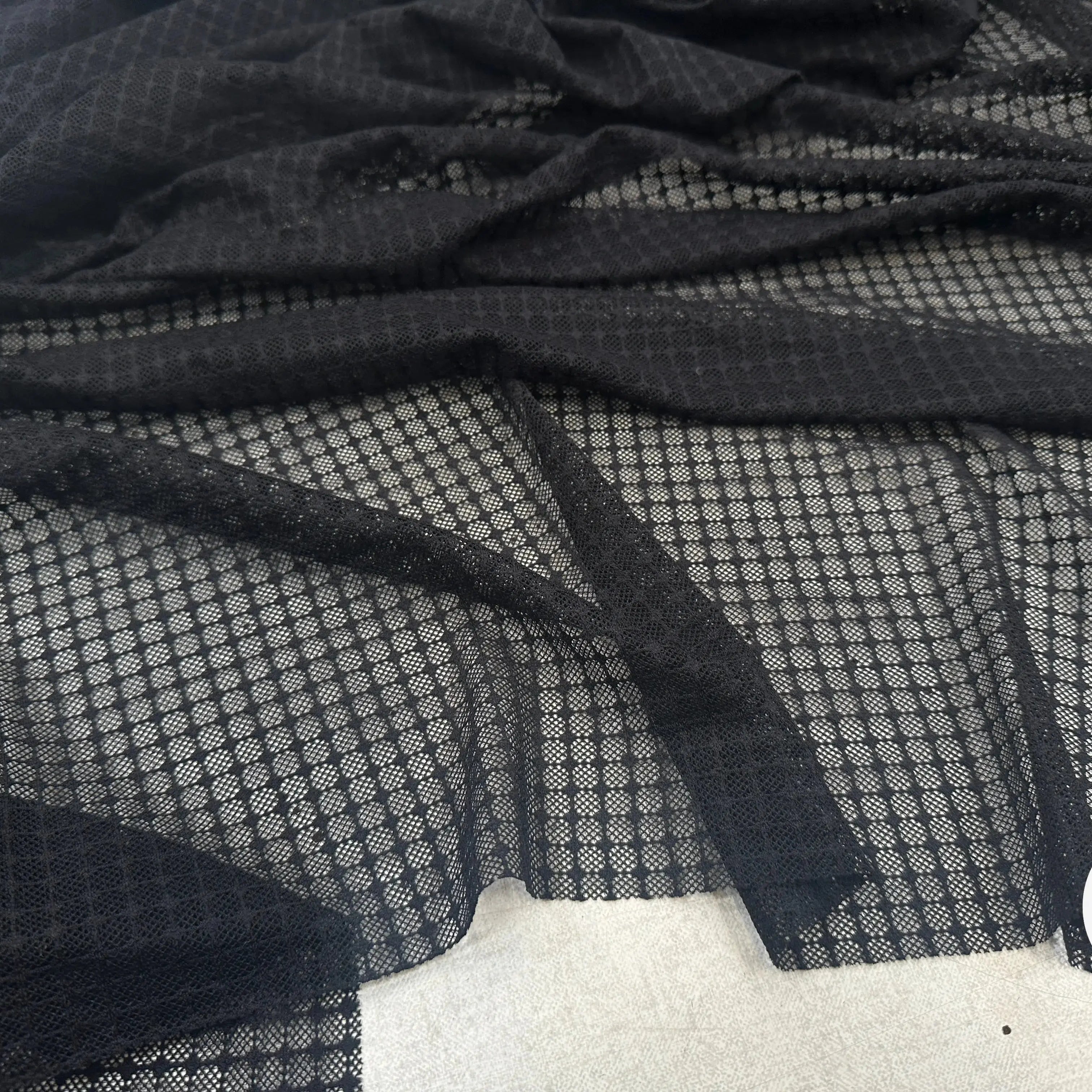 MAILLE RÉSILLE QUADRILLÉE NOIRE - My Little Coupon