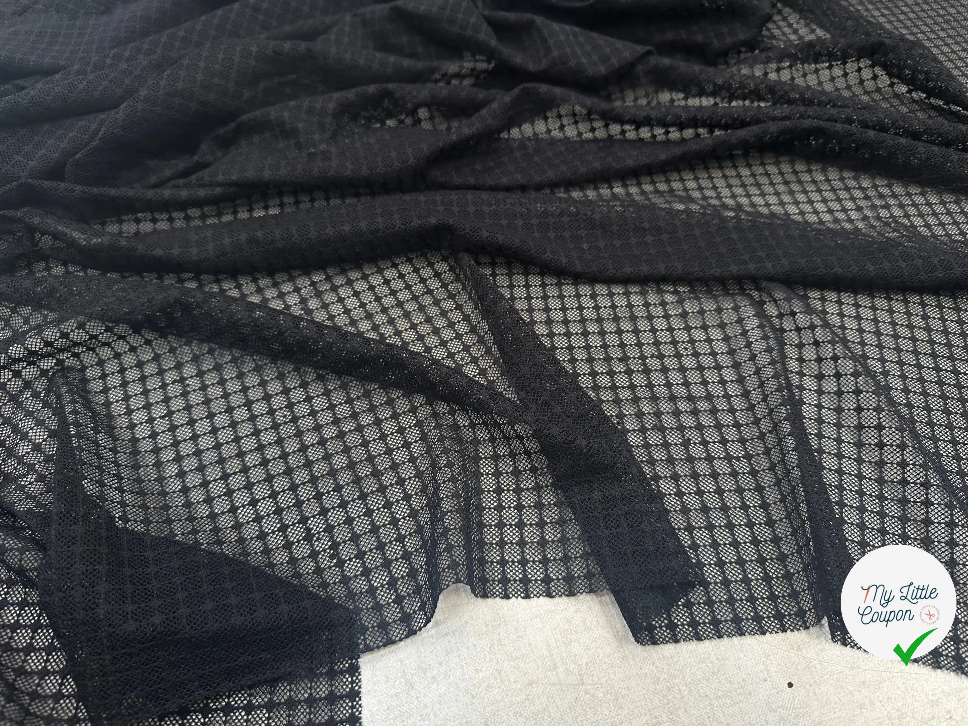 MAILLE RÉSILLE QUADRILLÉE NOIRE - My Little Coupon
