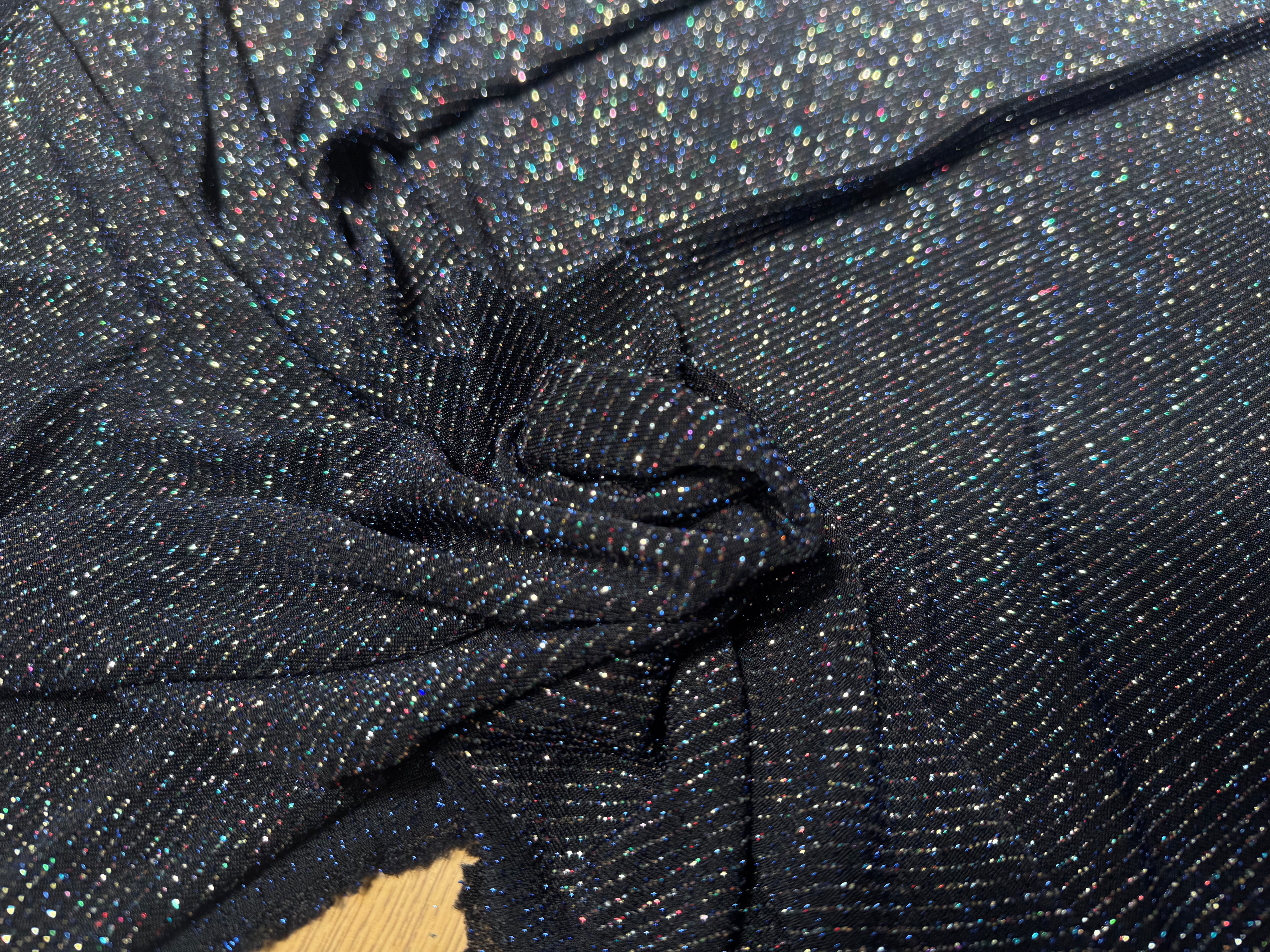 MAILLE ULTRA STRETCH ET FESTIVE FOND NOIR PAILLETTES VIOLETTE - My Little Coupon