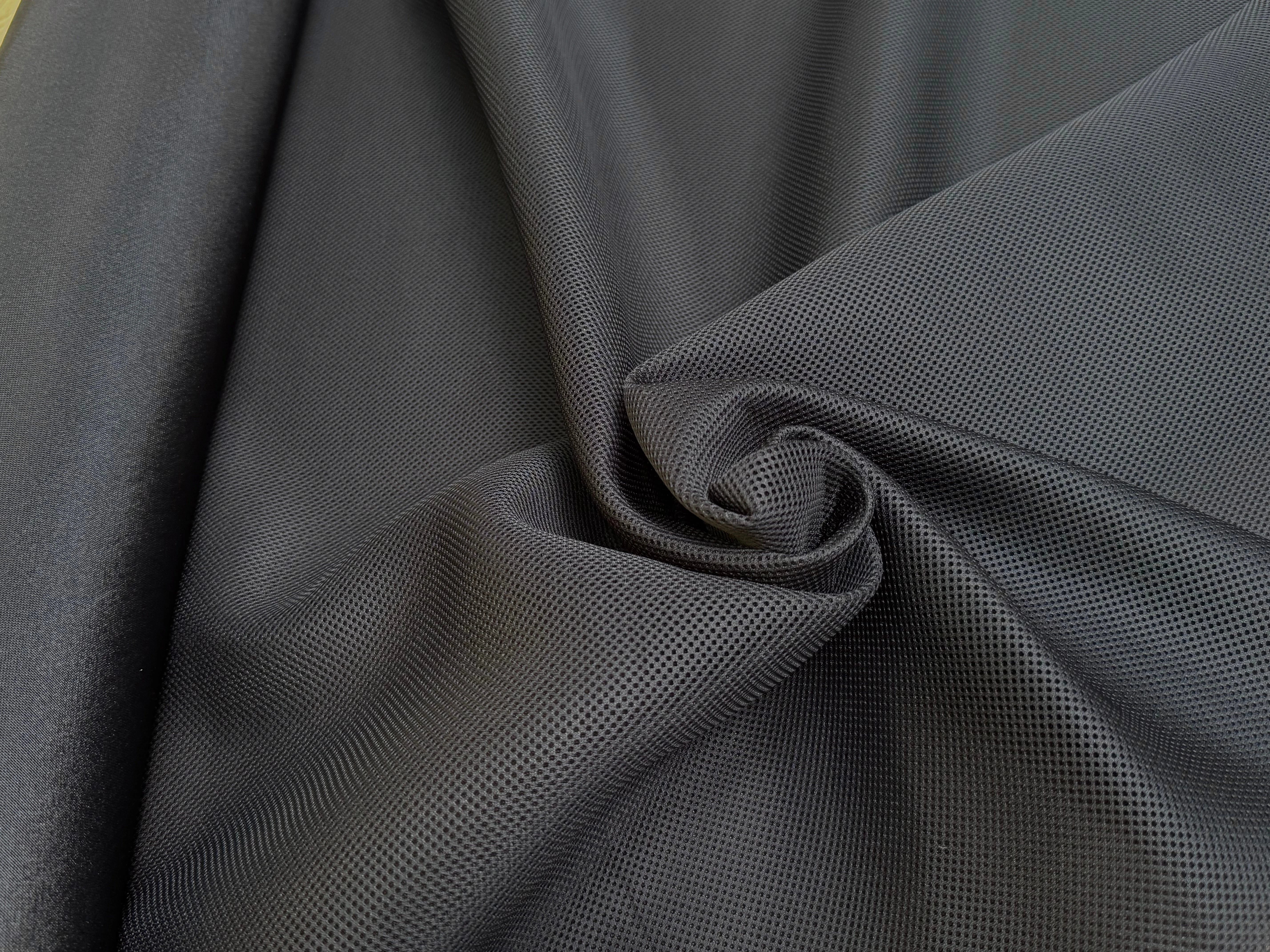 (Chute) MESH LÉGÈREMENT STRETCH NOIR - My Little Coupon
