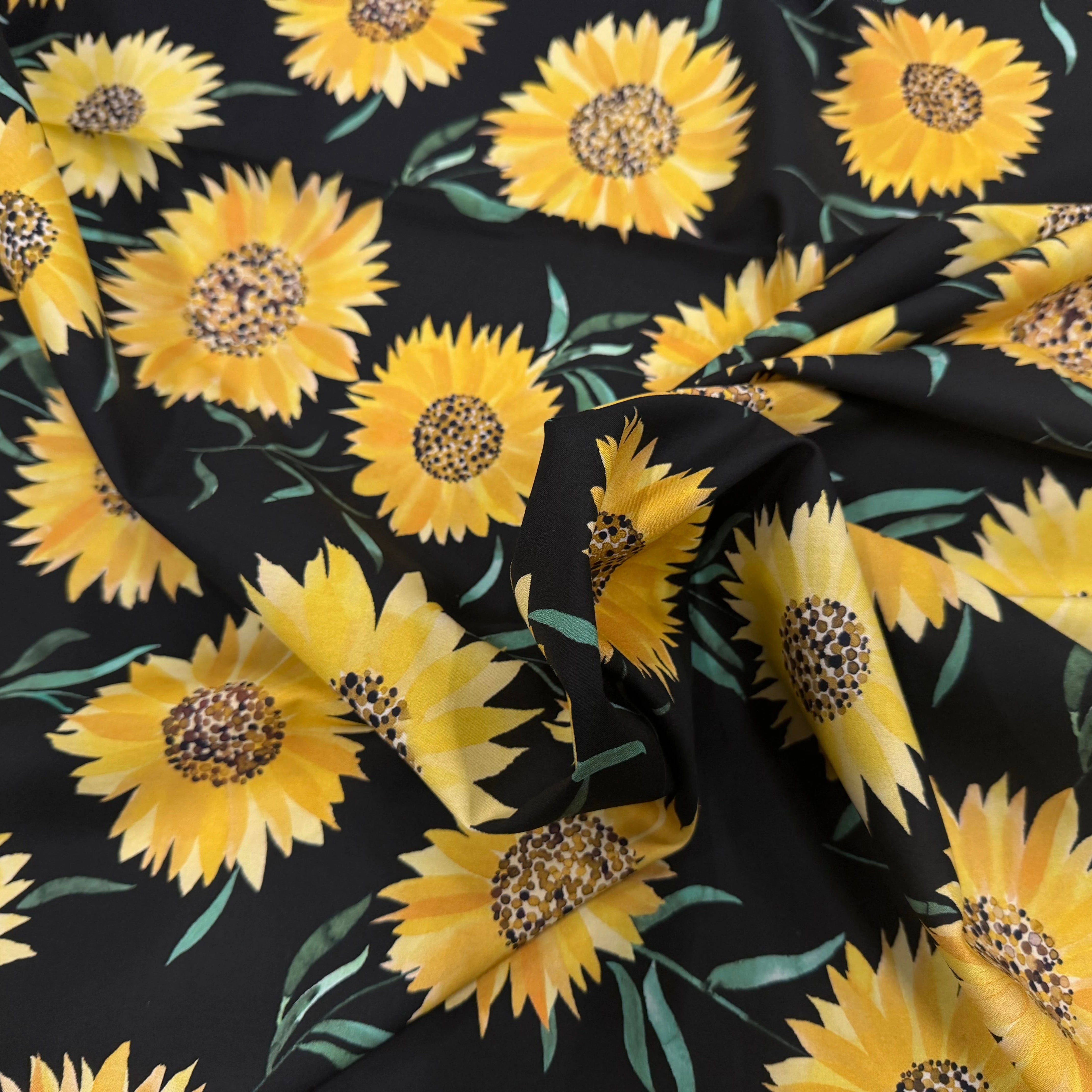 (Chute) POPELINE COTON DIGITAL SUNFLOWERS – BLACK - My Little Coupon