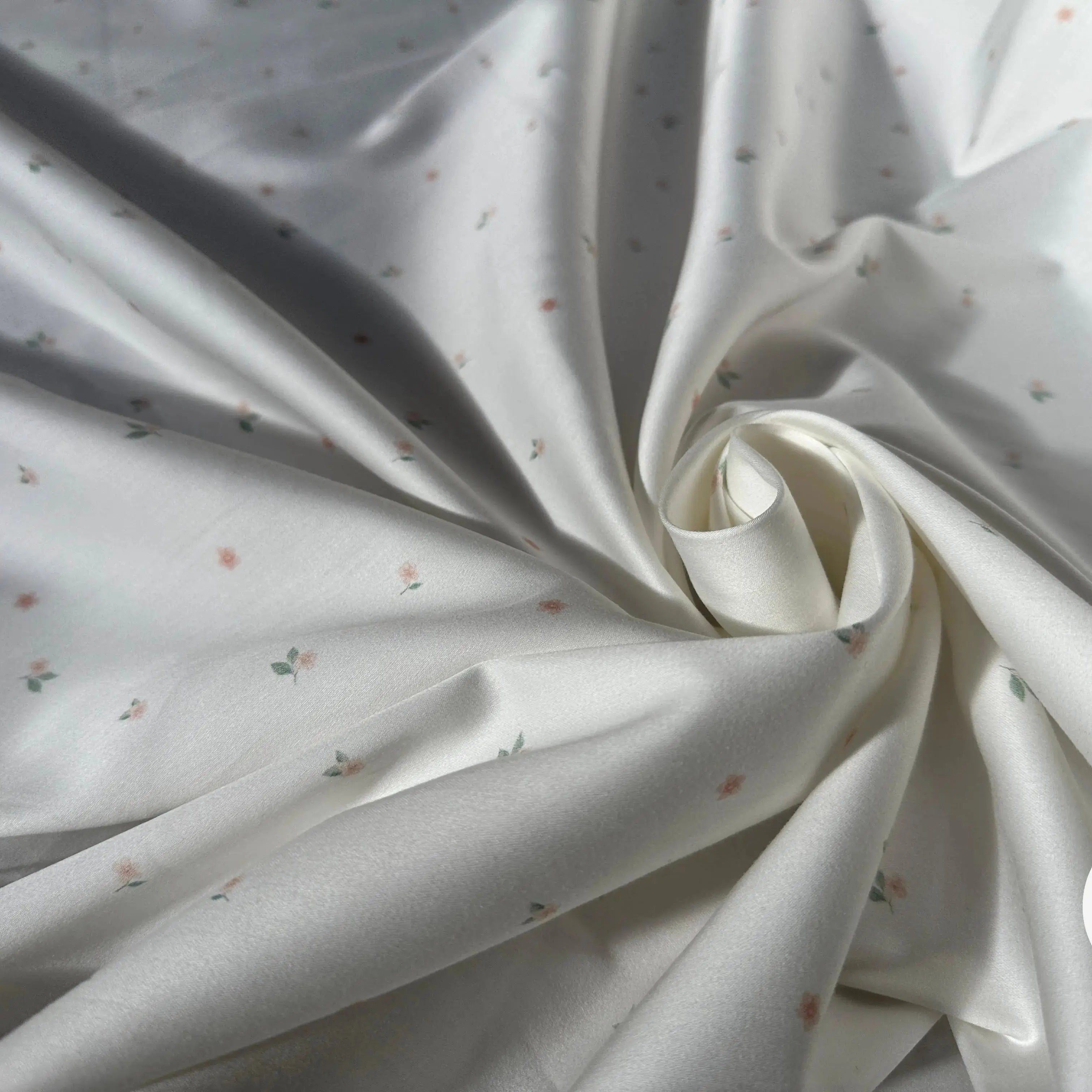 POPELINE COTON SATINÉE MOTIFS MIGNONS COMME LOUIS - My Little Coupon