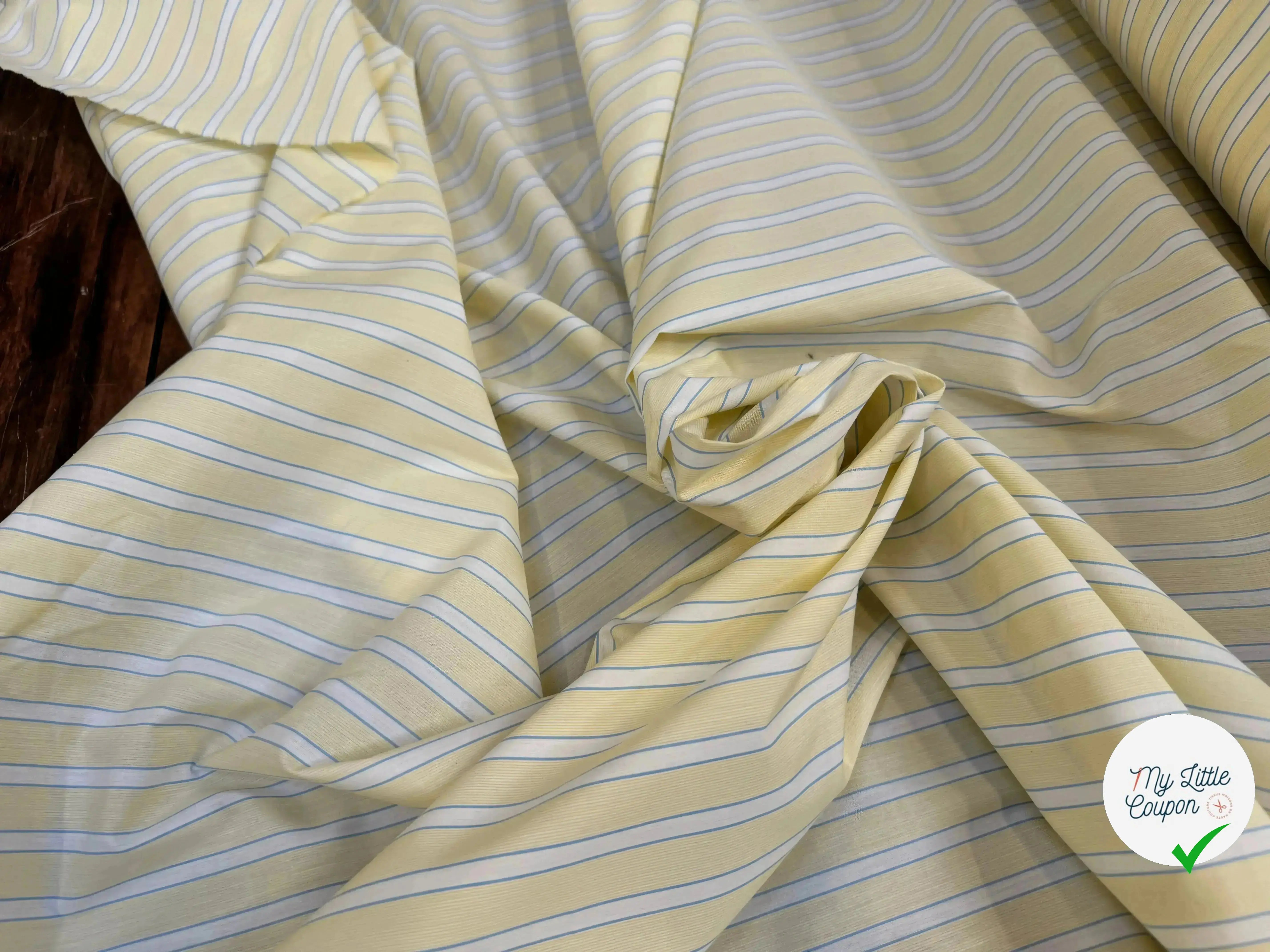 POPELINE DE COTON JAUNE À RAYURES BLANCHES ET BLEU - My Little Coupon