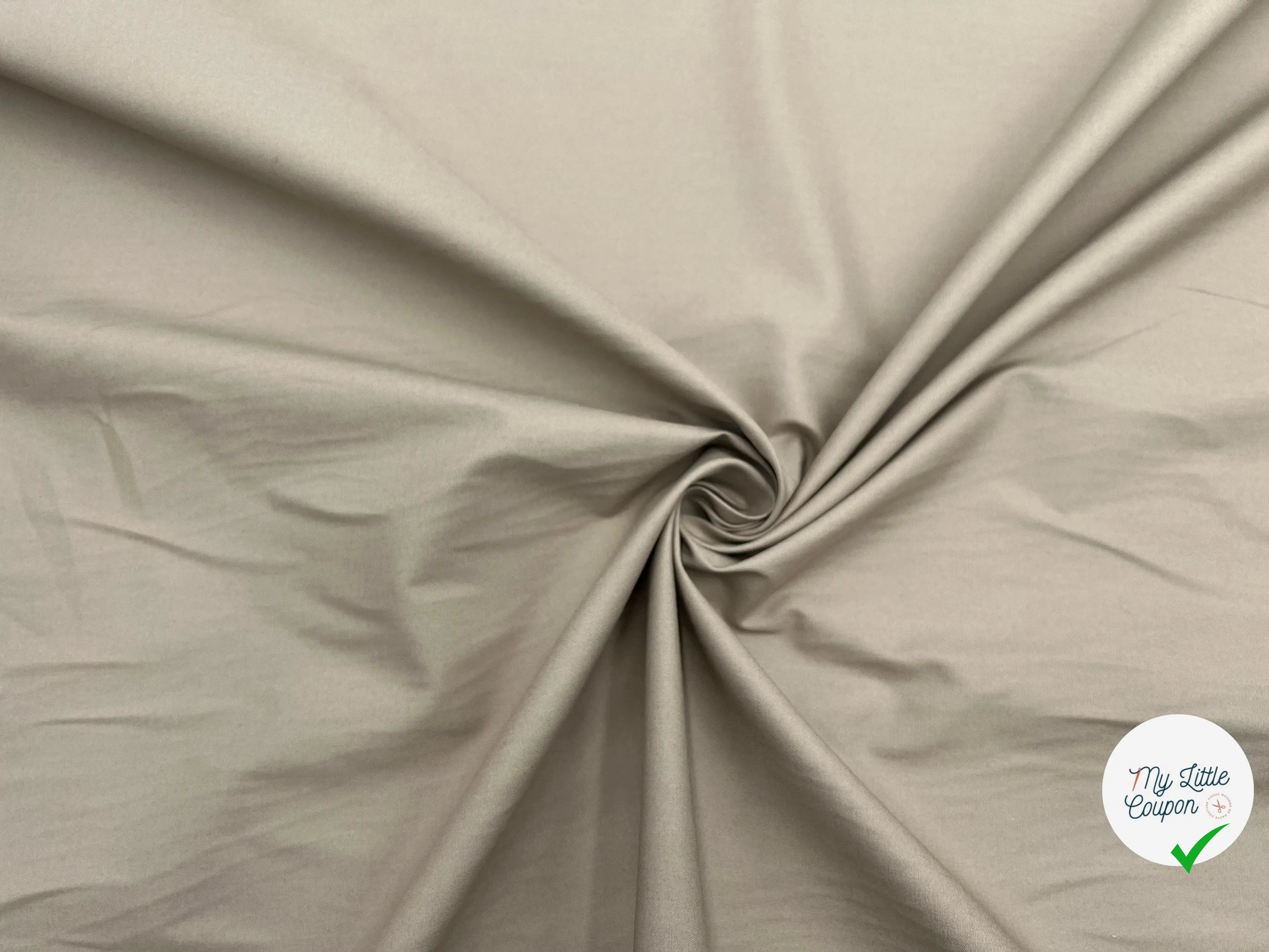 POPELINE DE COTON SERGÉE BEIGE RÉGLISSE - My Little Coupon - tissu - coudre