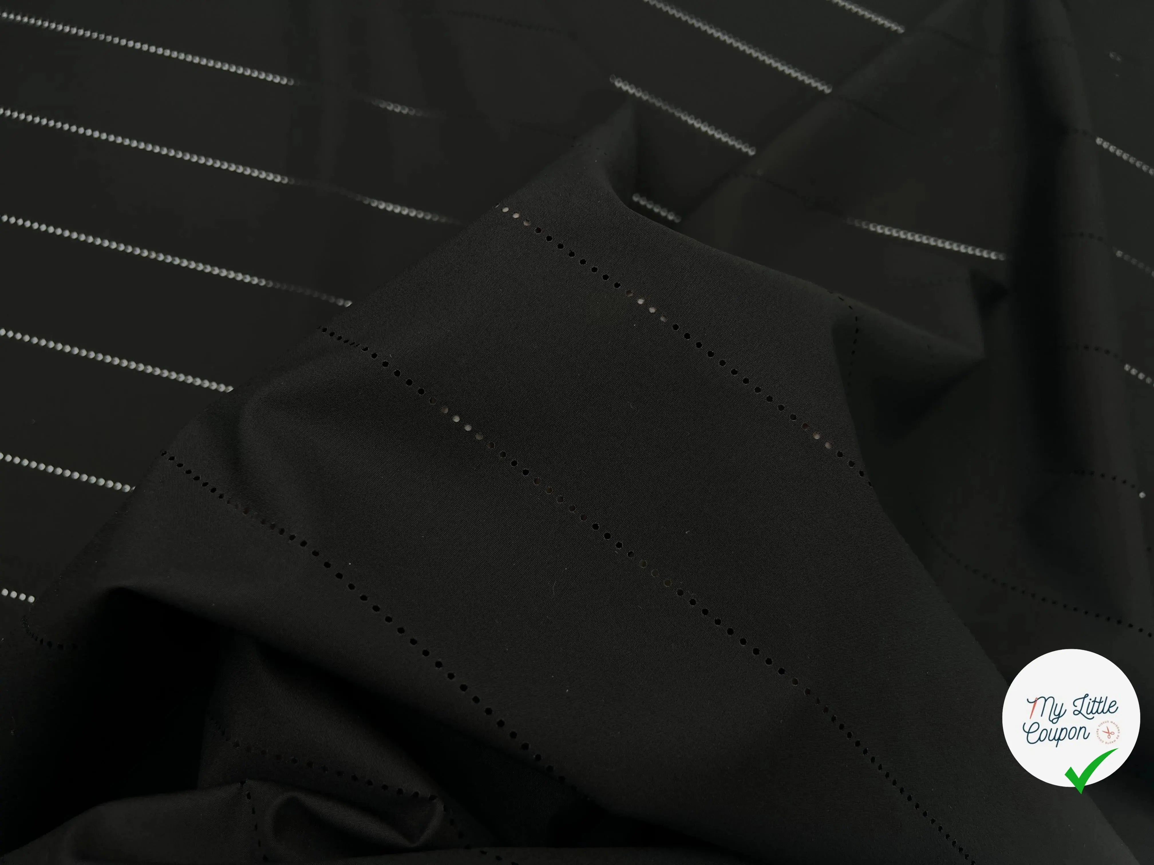 POPELINE NOIRE DE LIGNES POINTILLÉES - My Little Coupon - tissu - coudre