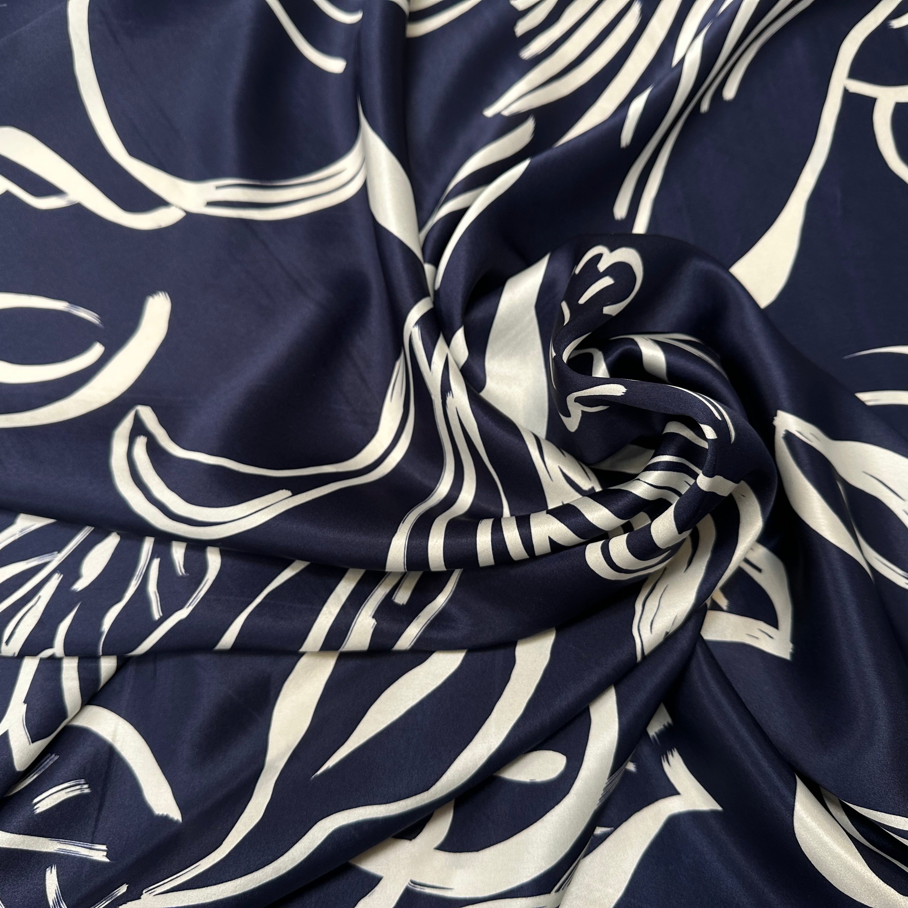 SATIN DE SOIE PORTOFINO ÉLÉGANCE DU BLEU - My Little Coupon