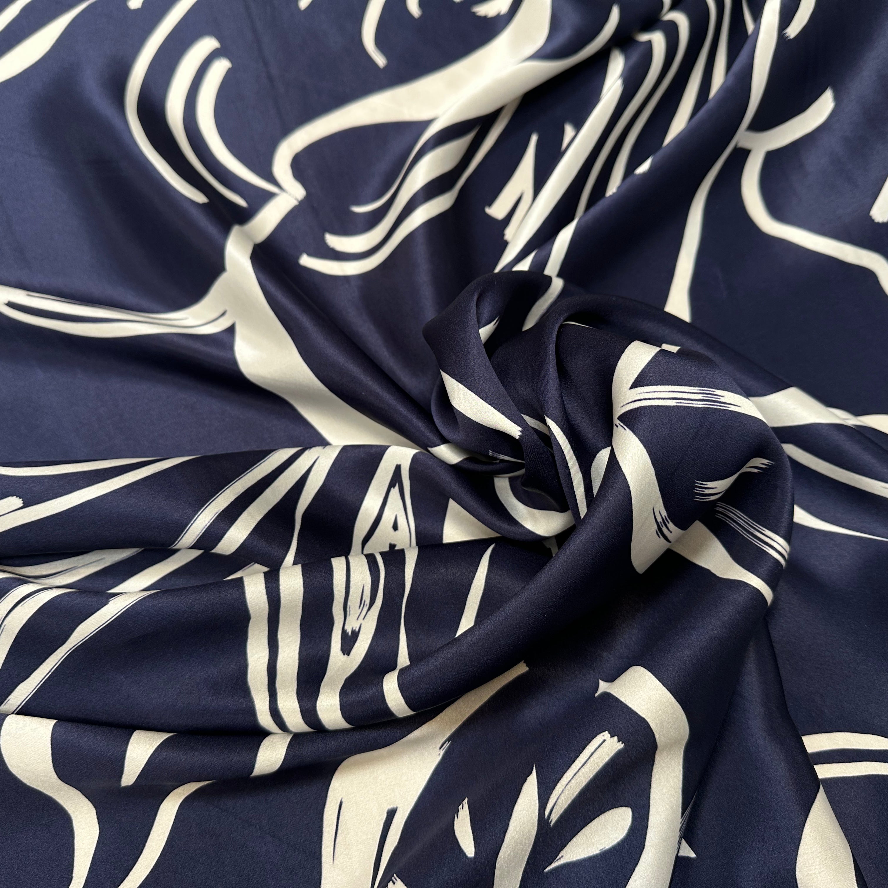 SATIN DE SOIE PORTOFINO ÉLÉGANCE DU BLEU - My Little Coupon