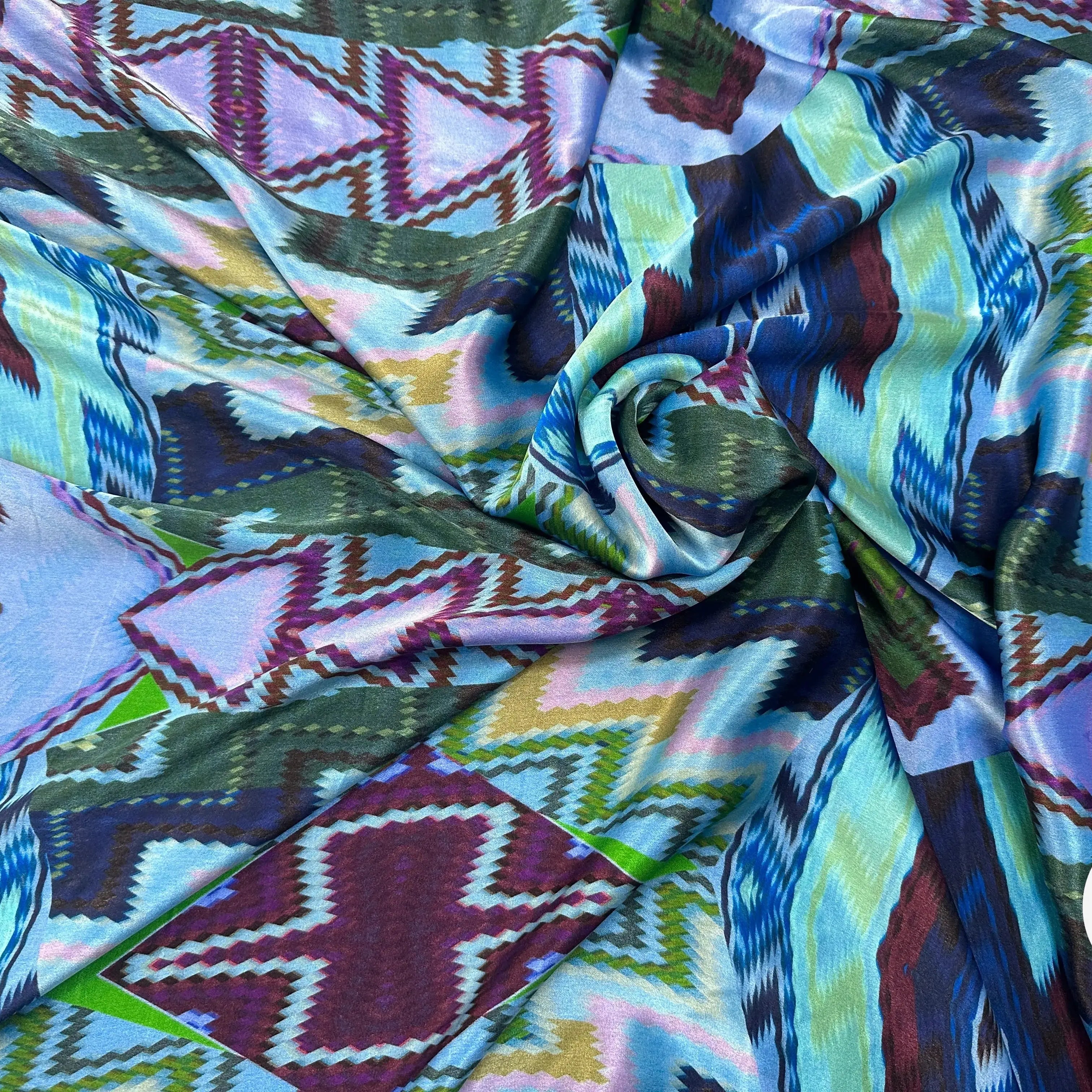 SATIN DE SOIE RÊVE EN COULEUR DE BLEU - My Little Coupon