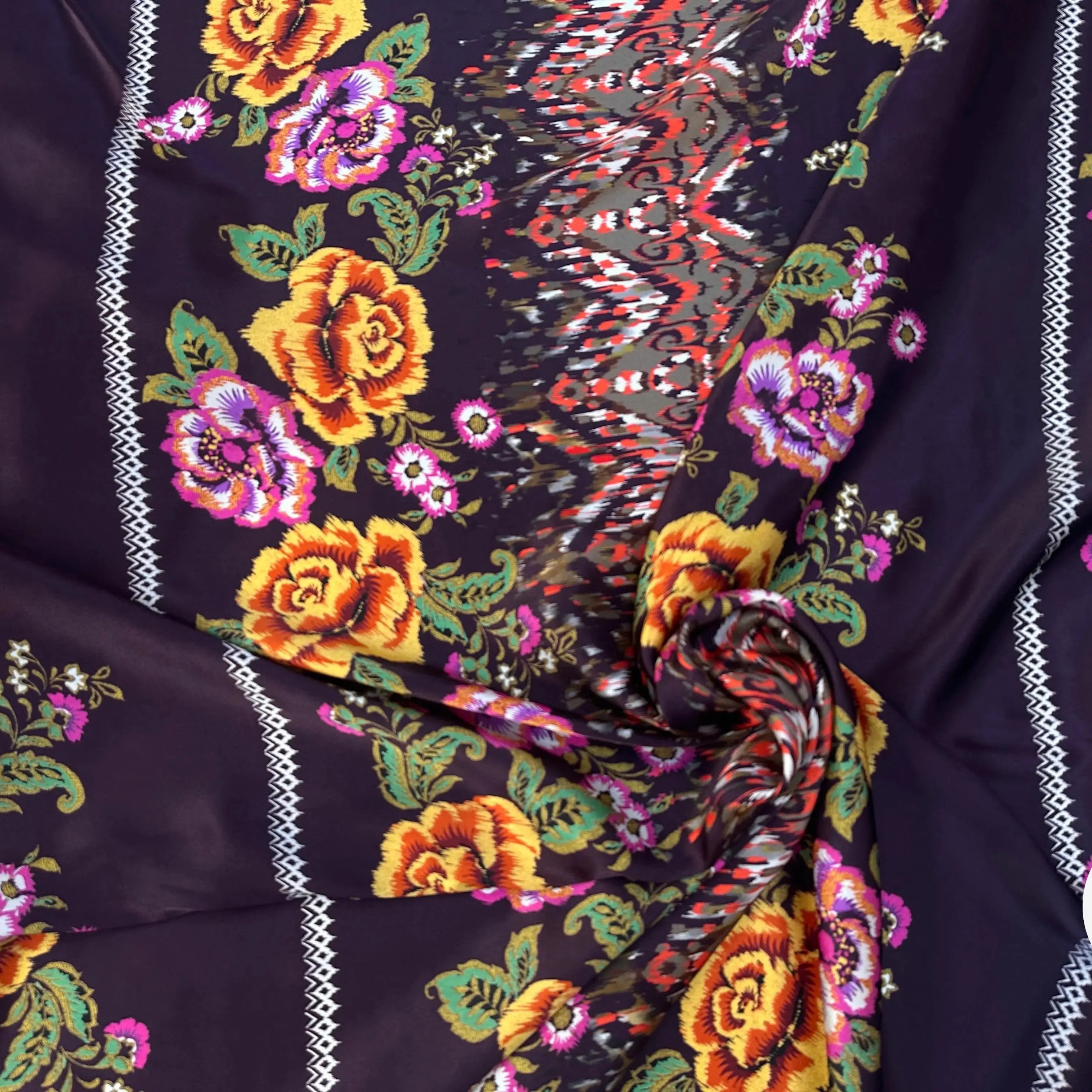 SATIN DE SOIE SETA ITALIANA SU FONDO MARRONE E FIORI - My Little Coupon