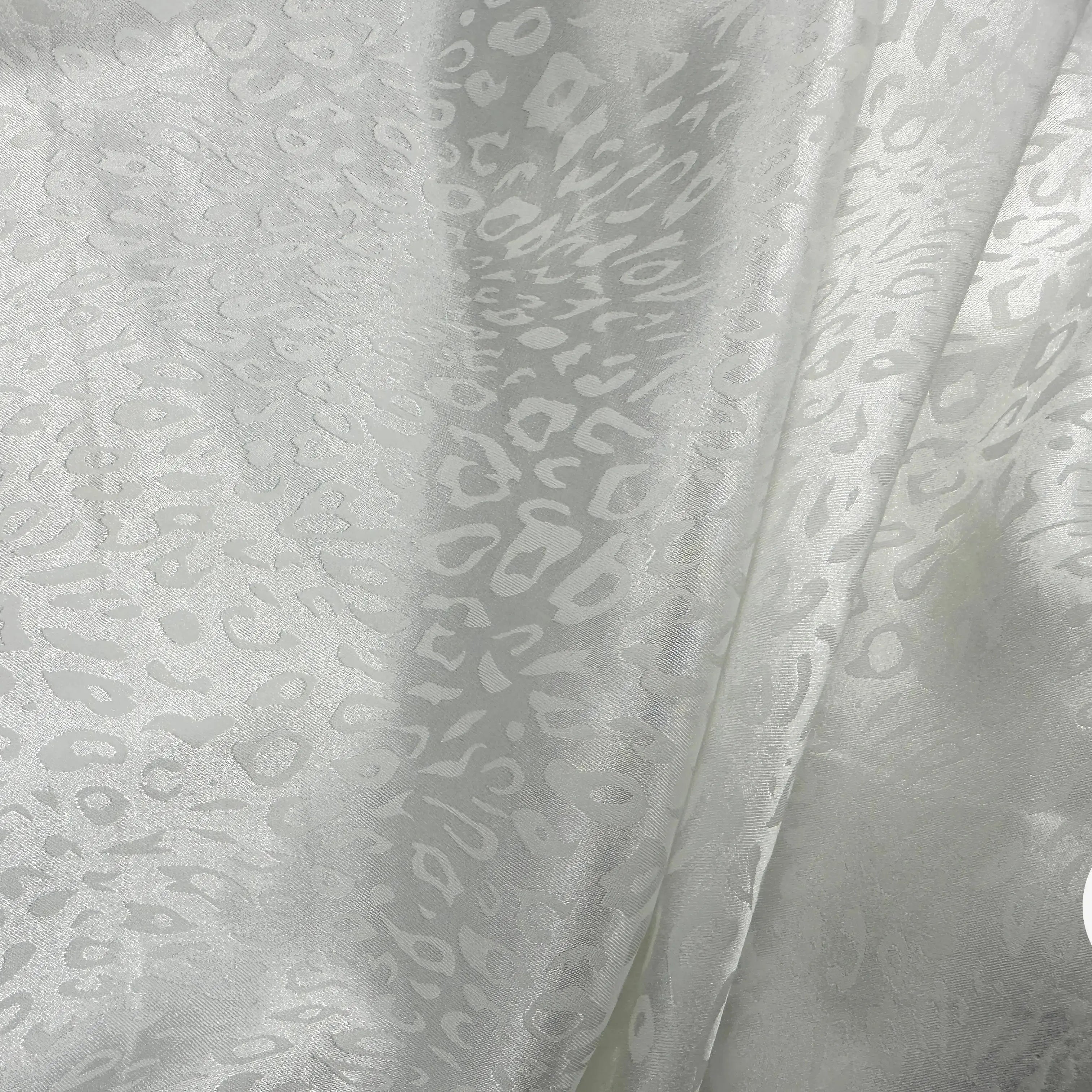 SATIN JACQUARD LÉOPARD BLANC CHIC MLC INTERN