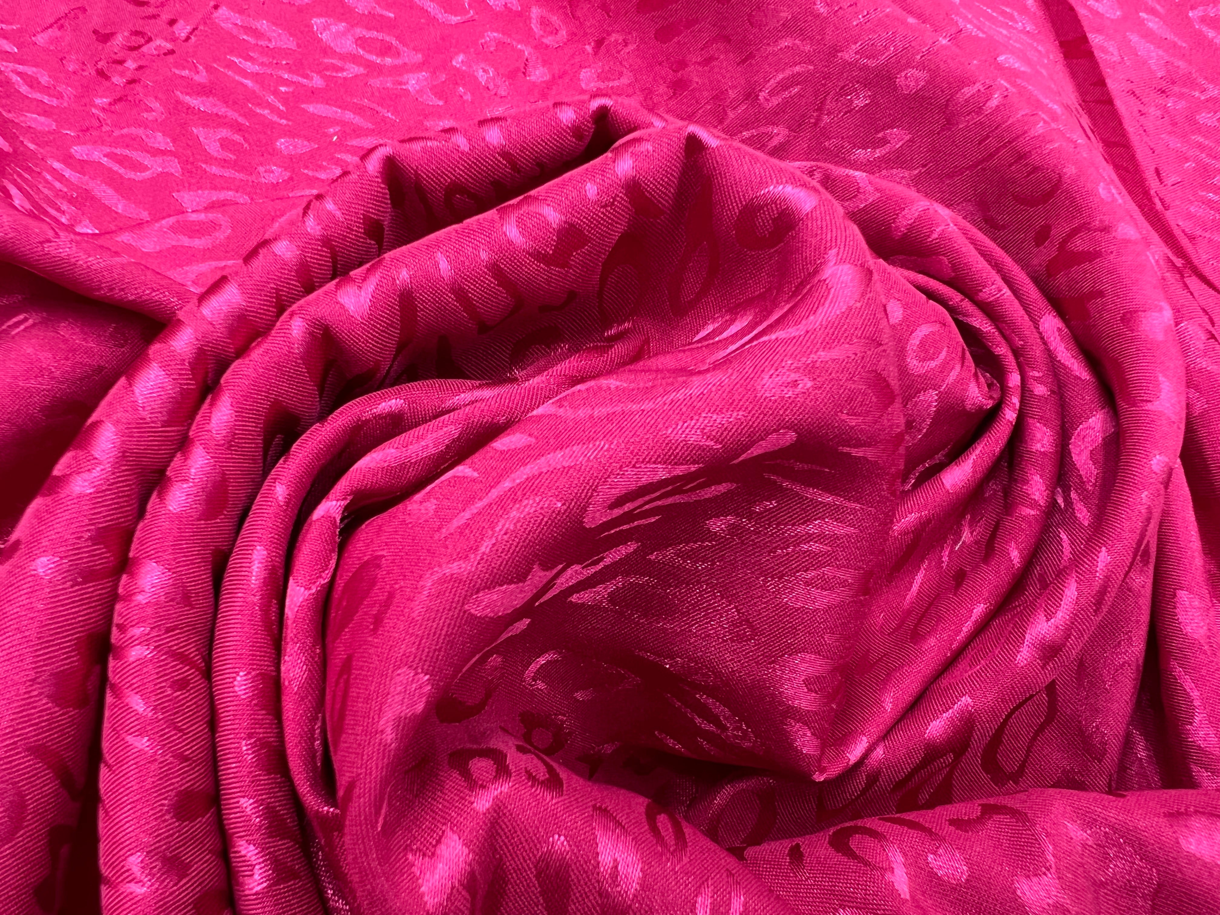 SATIN JACQUARD LÉOPARD FRAMBOISE MLC INTERN