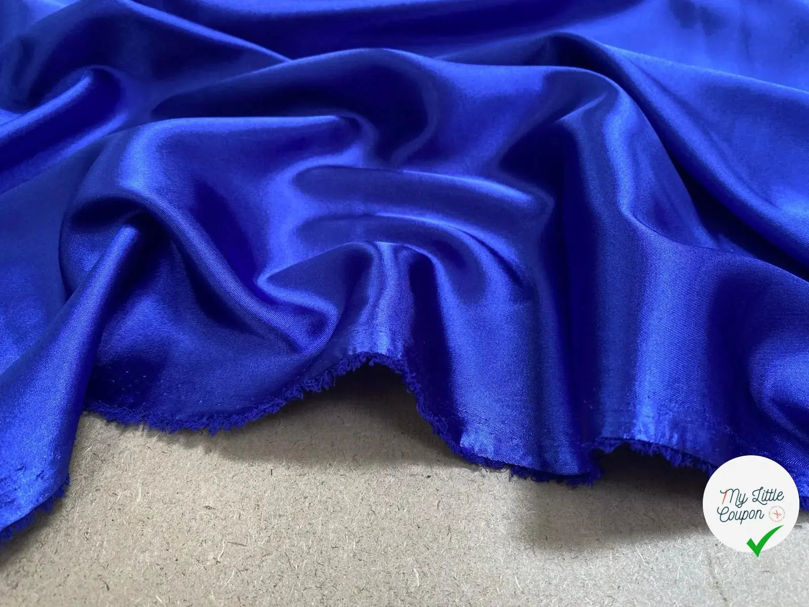 SATIN VISCOSE FLUIDE BLEU ÉLECTRIQUE - My Little Coupon