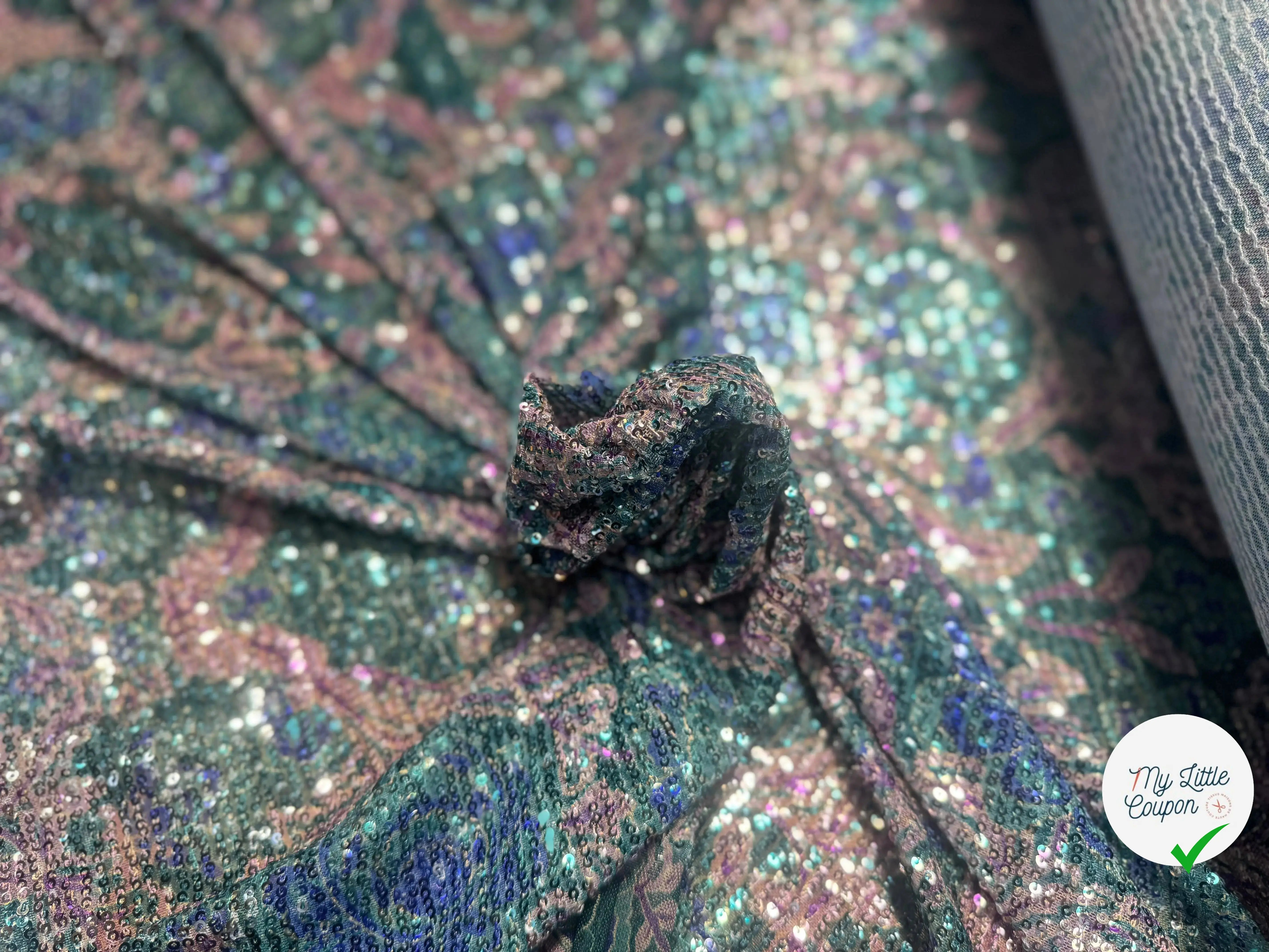 SEQUIN FOND BLEU FEUILLES GOLD & BLEU 5% EA - My Little Coupon