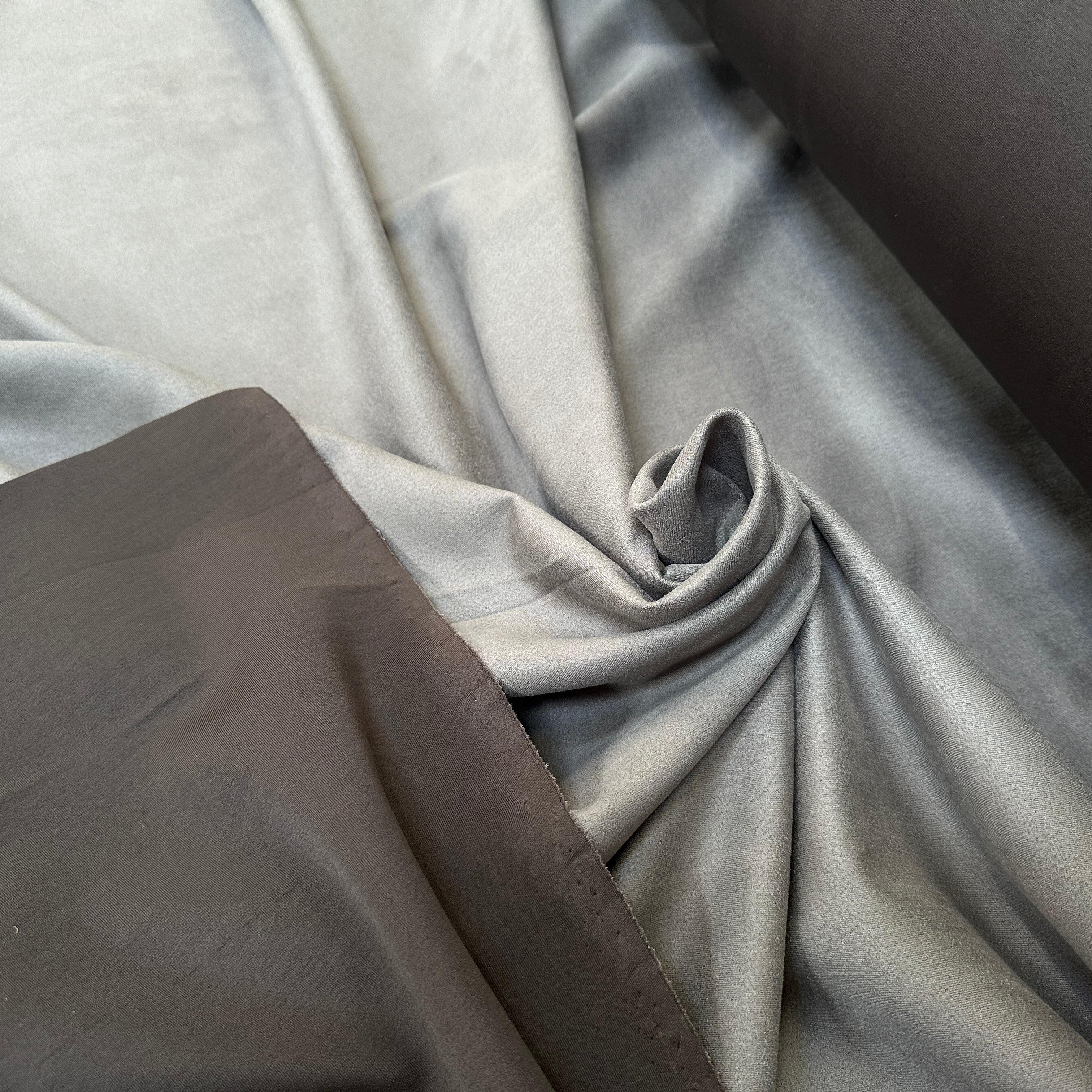 SUEDINE EFFET DAIM DENSE KHAKI GRIS 11%EA - My Little Coupon