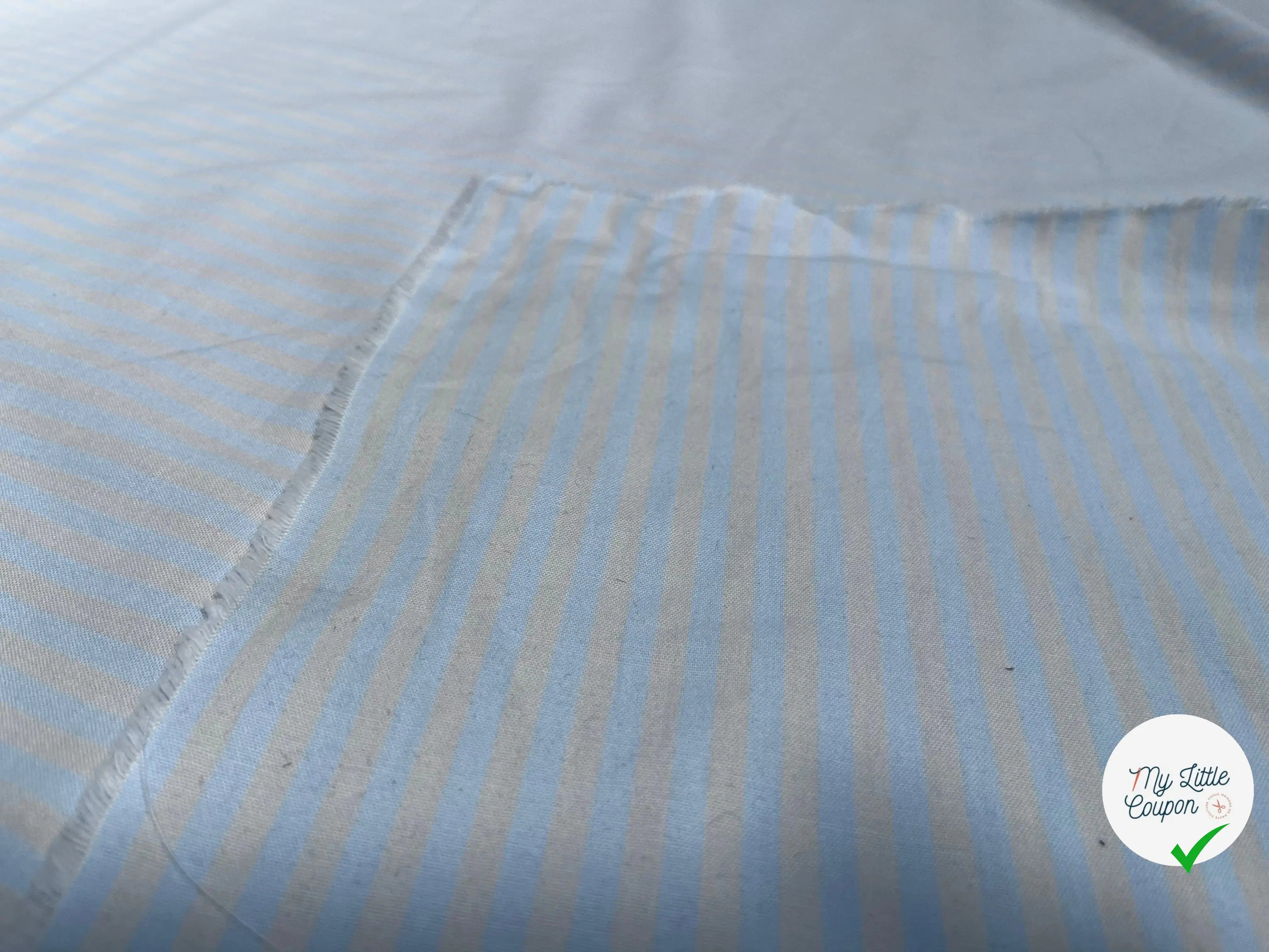TISSU CHEMISE COTON RAYÉ BLEU CIEL ET BEIGE - My Little Coupon