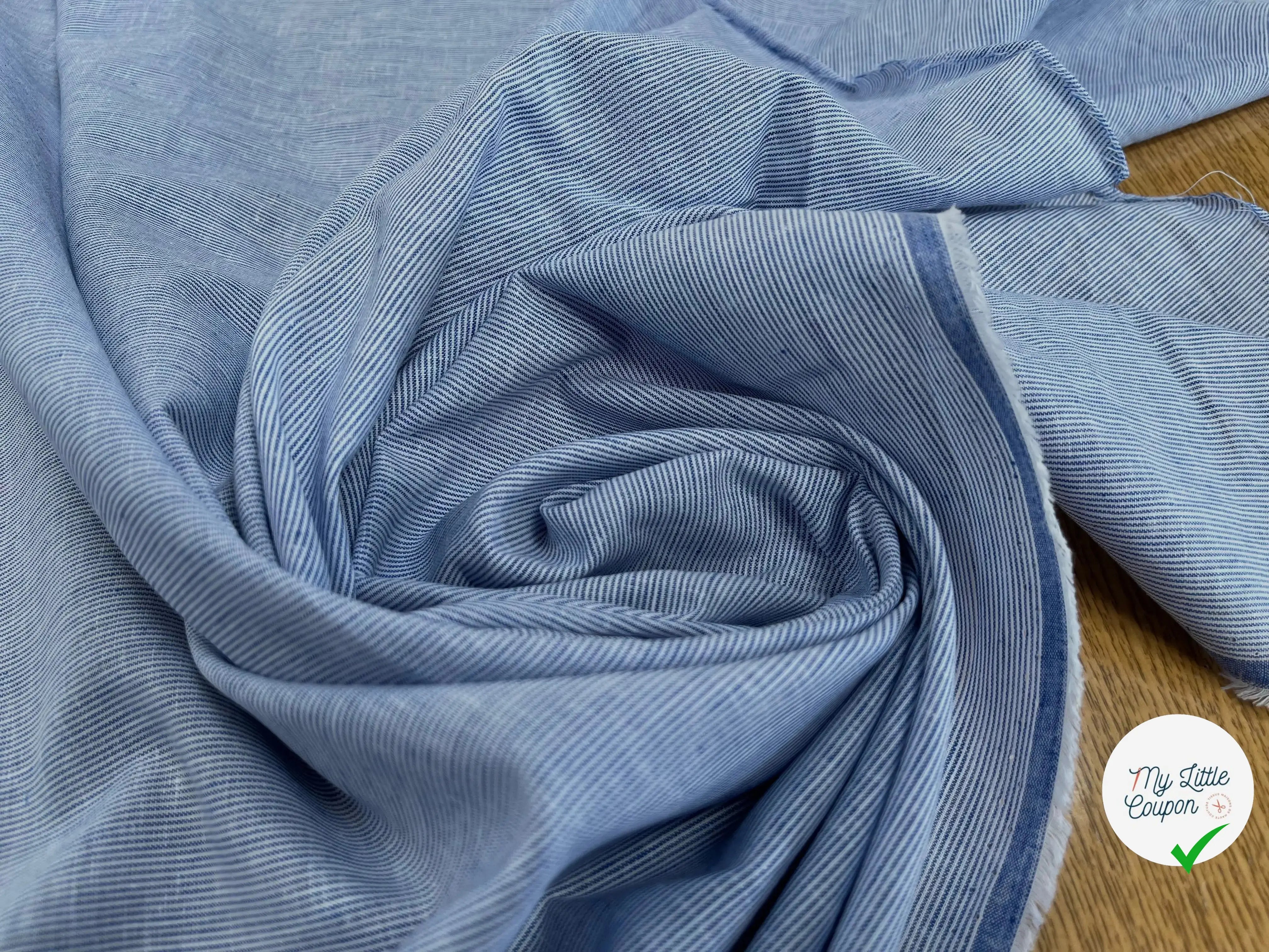 TISSU COTON CHEMISE RAYURE FINE BLEU BLANC - My Little Coupon