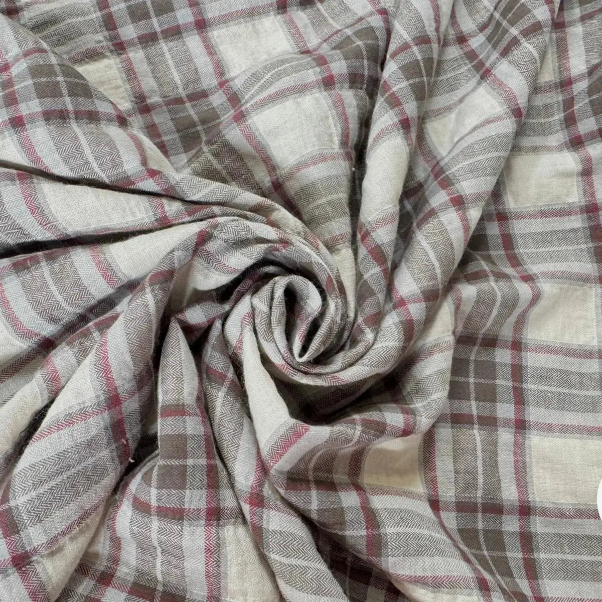 TISSU COTON JAPON CARREAUX PETITS CHEVRONS LAIZE 112 - My Little Coupon