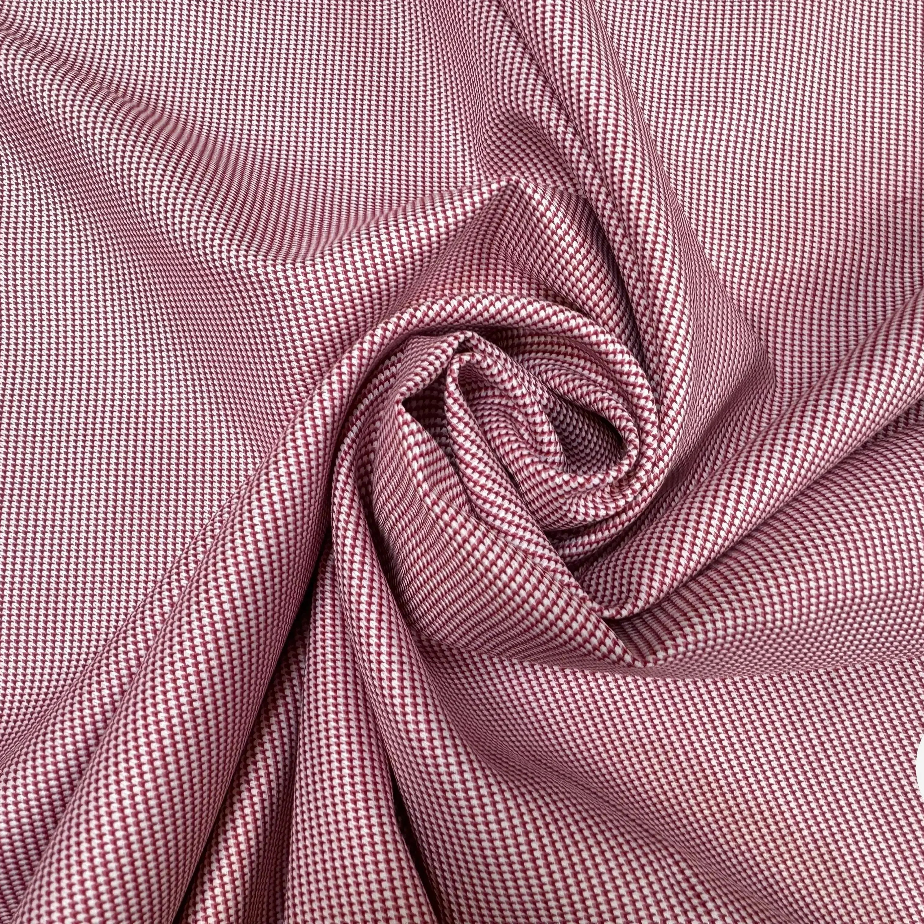 TISSU FACONNE MOTIFS 3D BORDEAUX FONCE - My Little Coupon