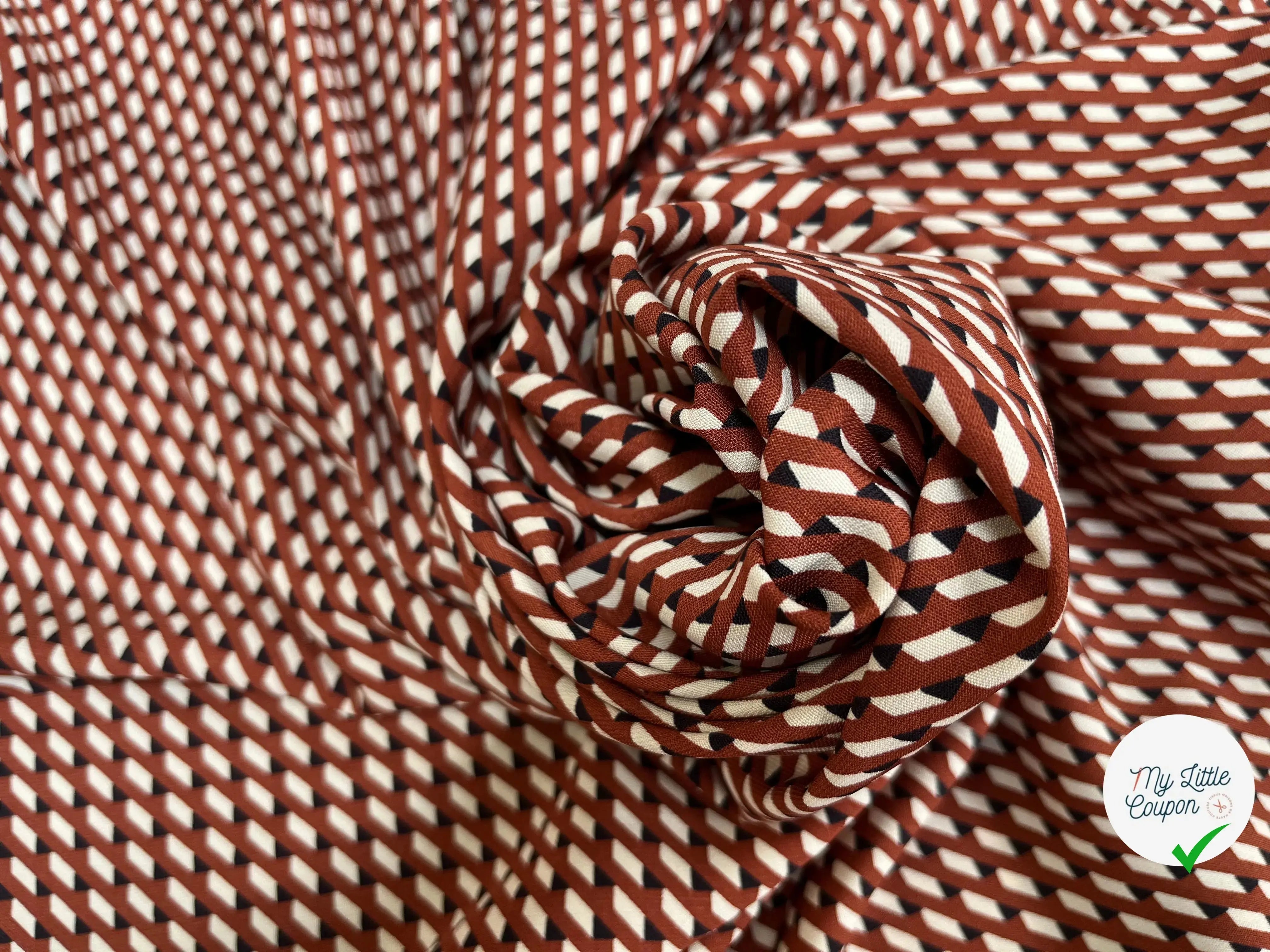 TISSU IMPRIMÉ RECTANGLE MARRON NOIR BLANC CASSÉ - My Little Coupon