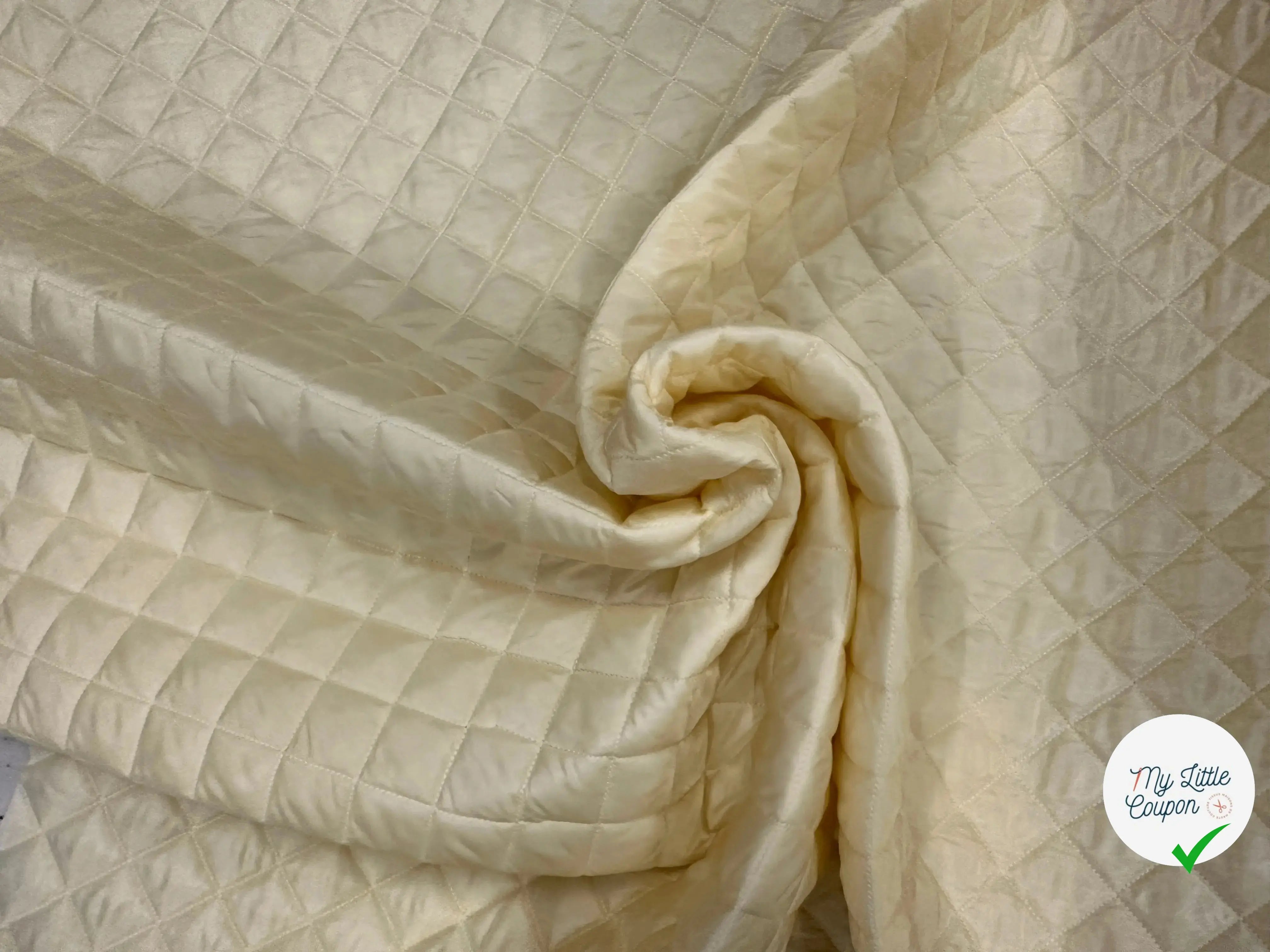 TISSU MATELASSÉ DOUDOUNE DOUBLE FACE VANILA CHIC MATELASSAGE FRANÇAIS MLC INTERN