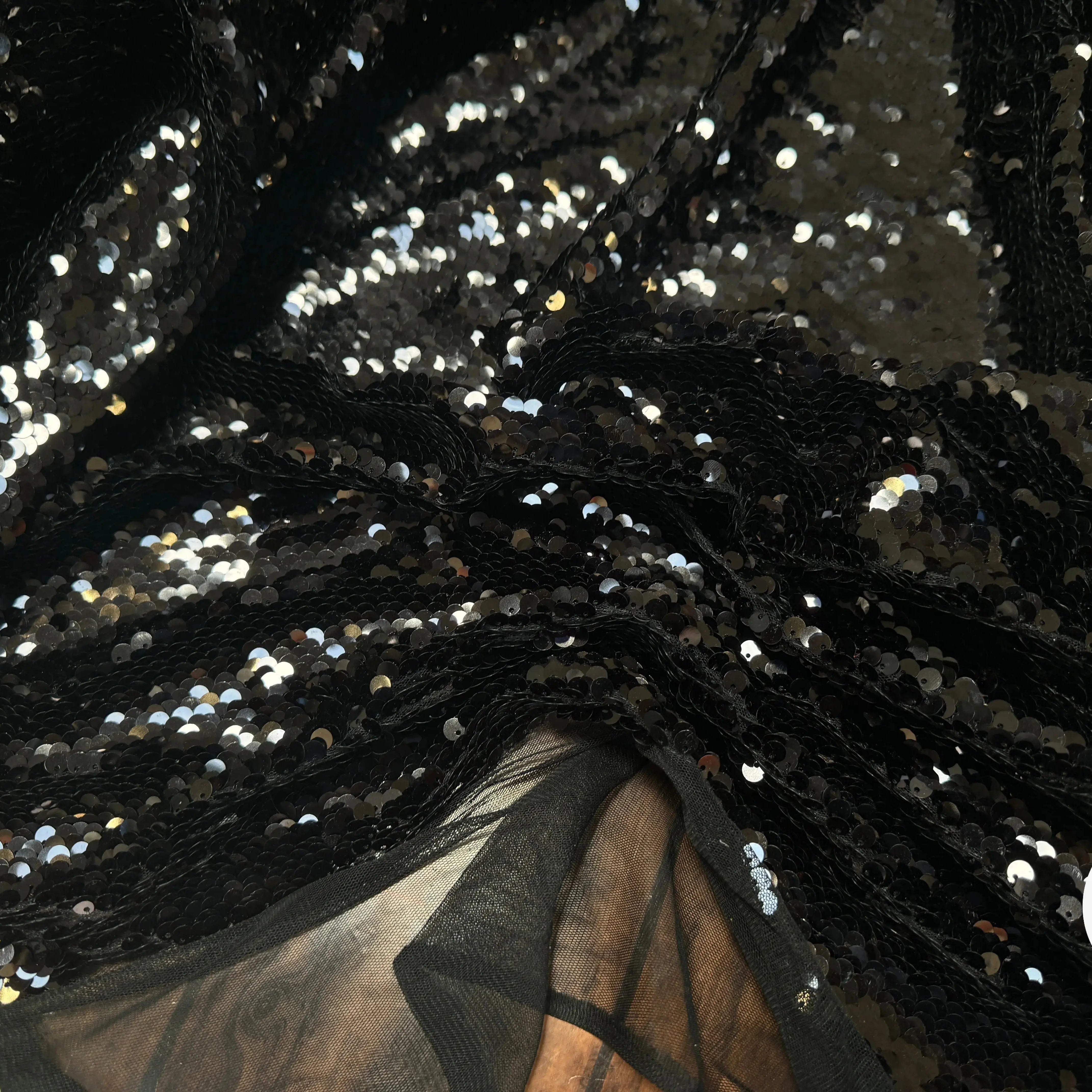 TISSU SEQUIN PAILLETTES SUR TULLE NOIR - My Little Coupon