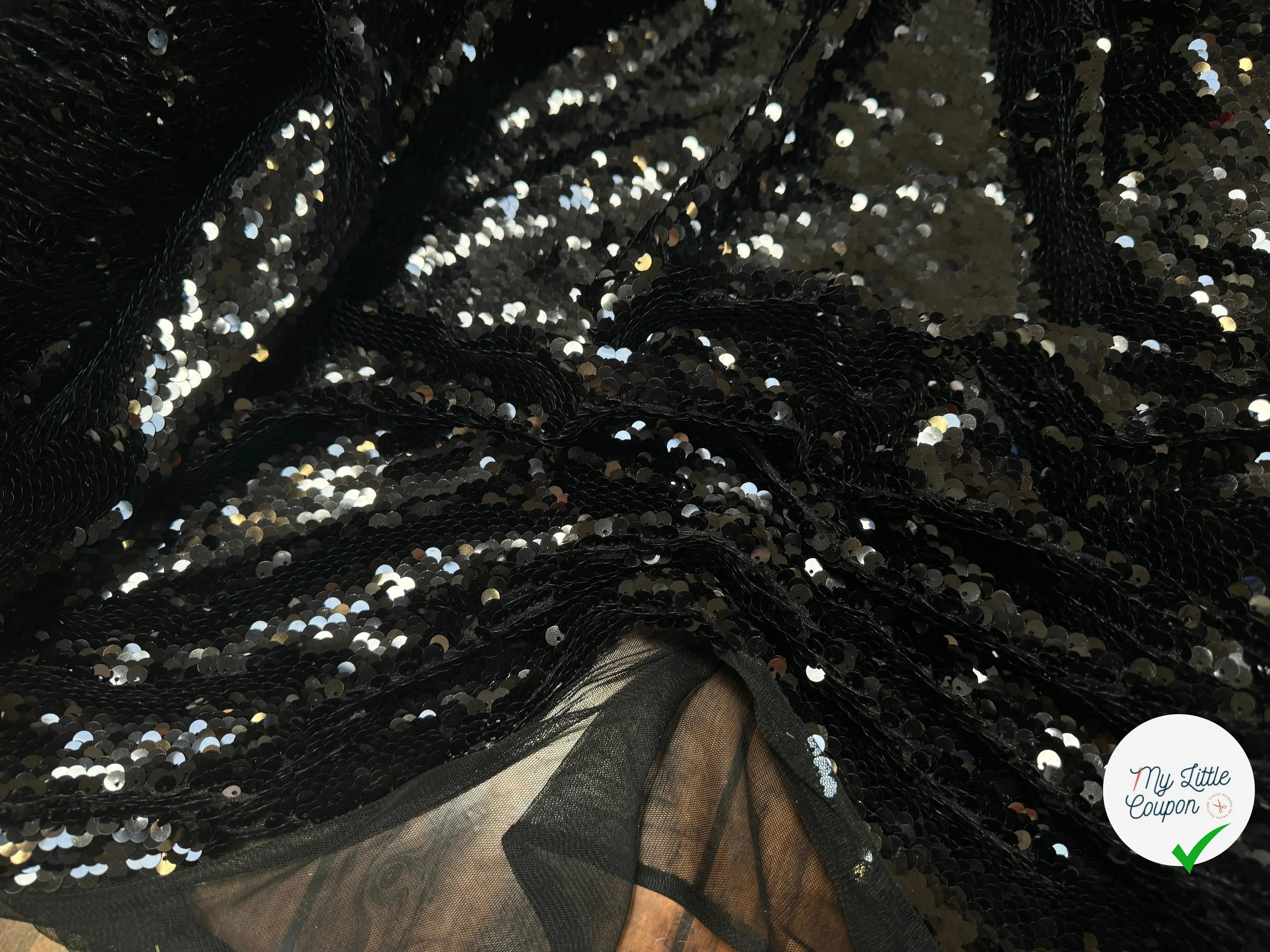 TISSU SEQUIN PAILLETTES SUR TULLE NOIR - My Little Coupon