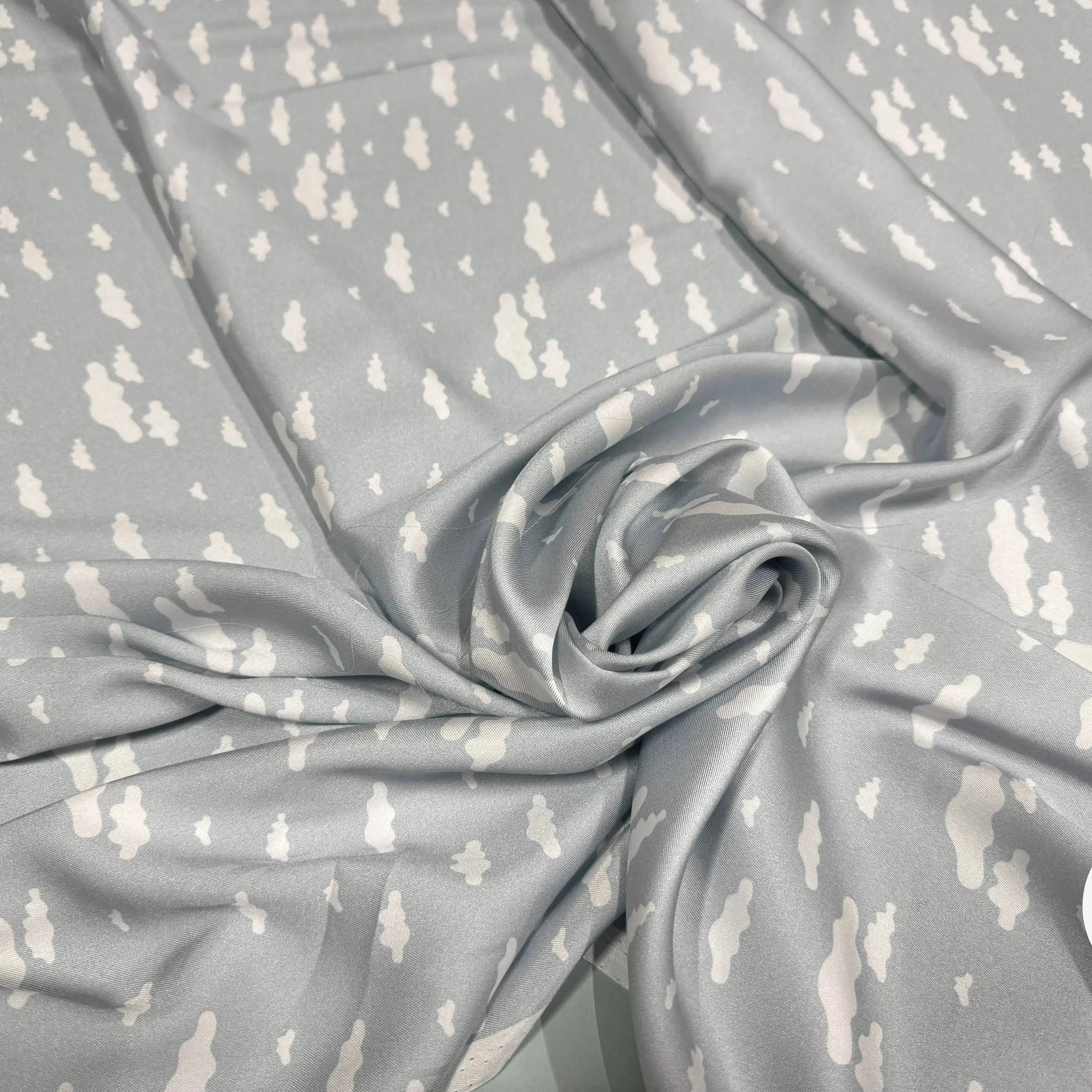 TWILL POLYESTER NUAGES GRIS CLAIR - My Little Coupon