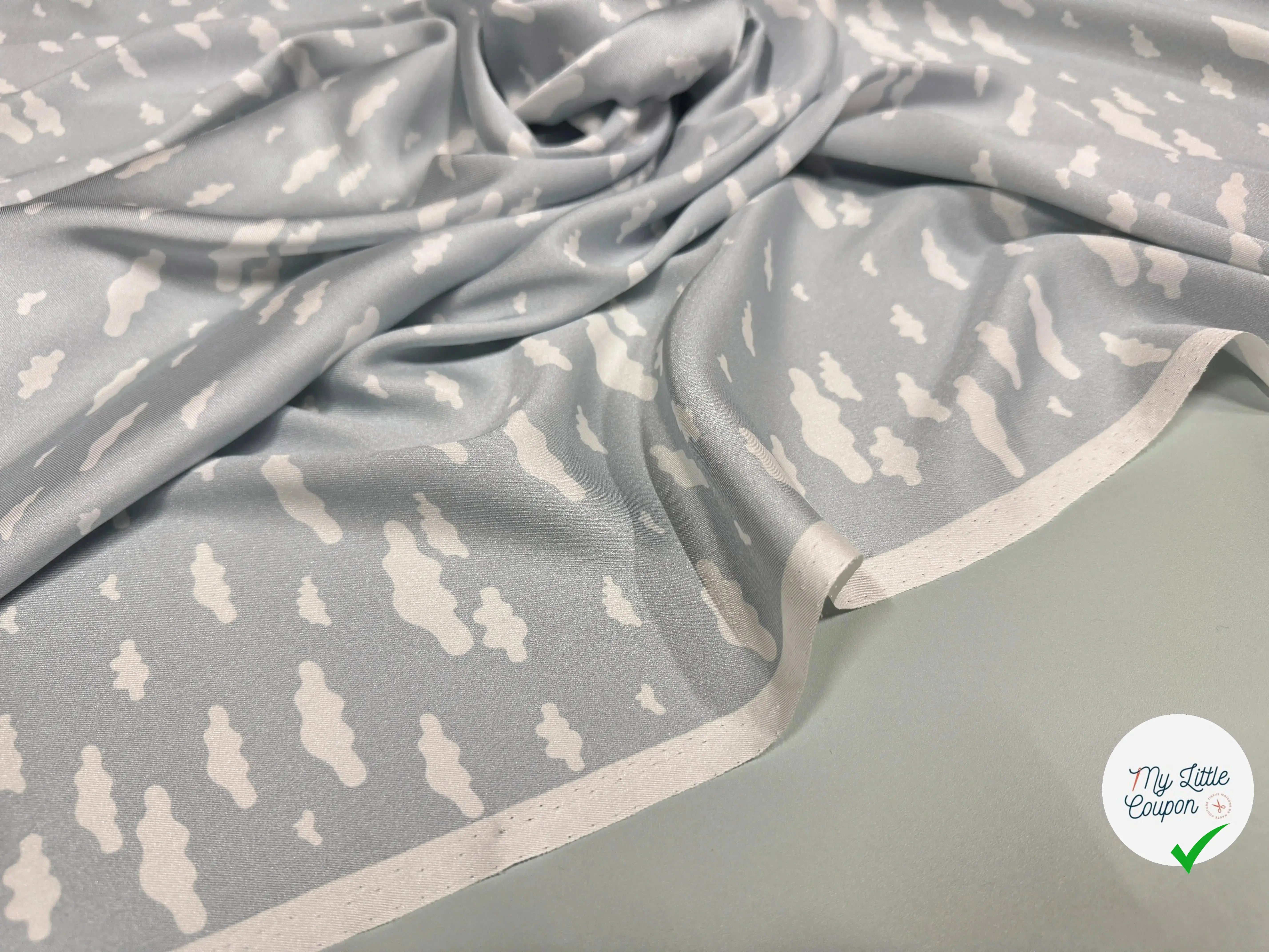 TWILL POLYESTER NUAGES GRIS CLAIR - My Little Coupon