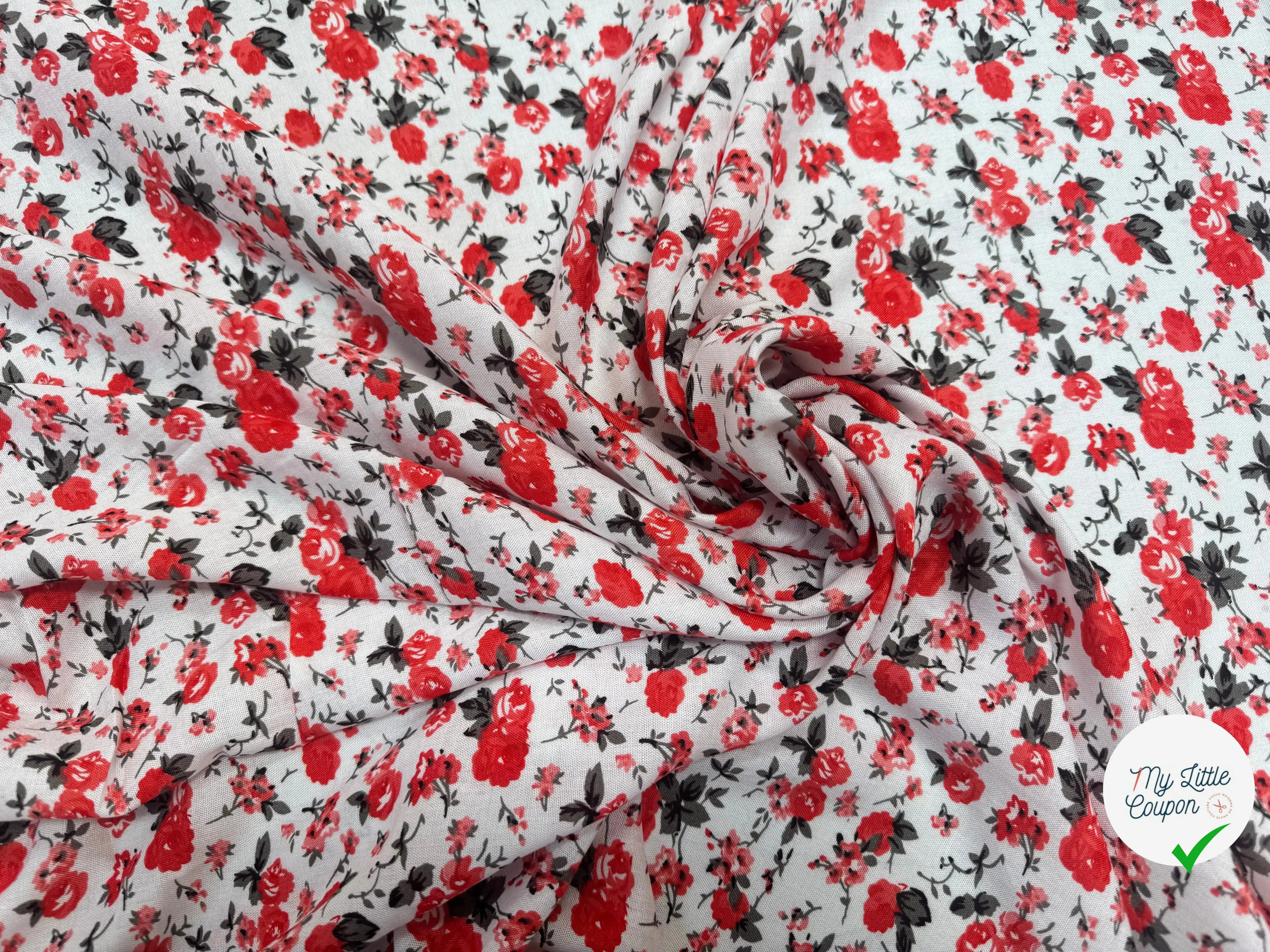 VISCOSE À MOTIFS DE ROSES ROUGES SUR FOND BLANC - My Little Coupon