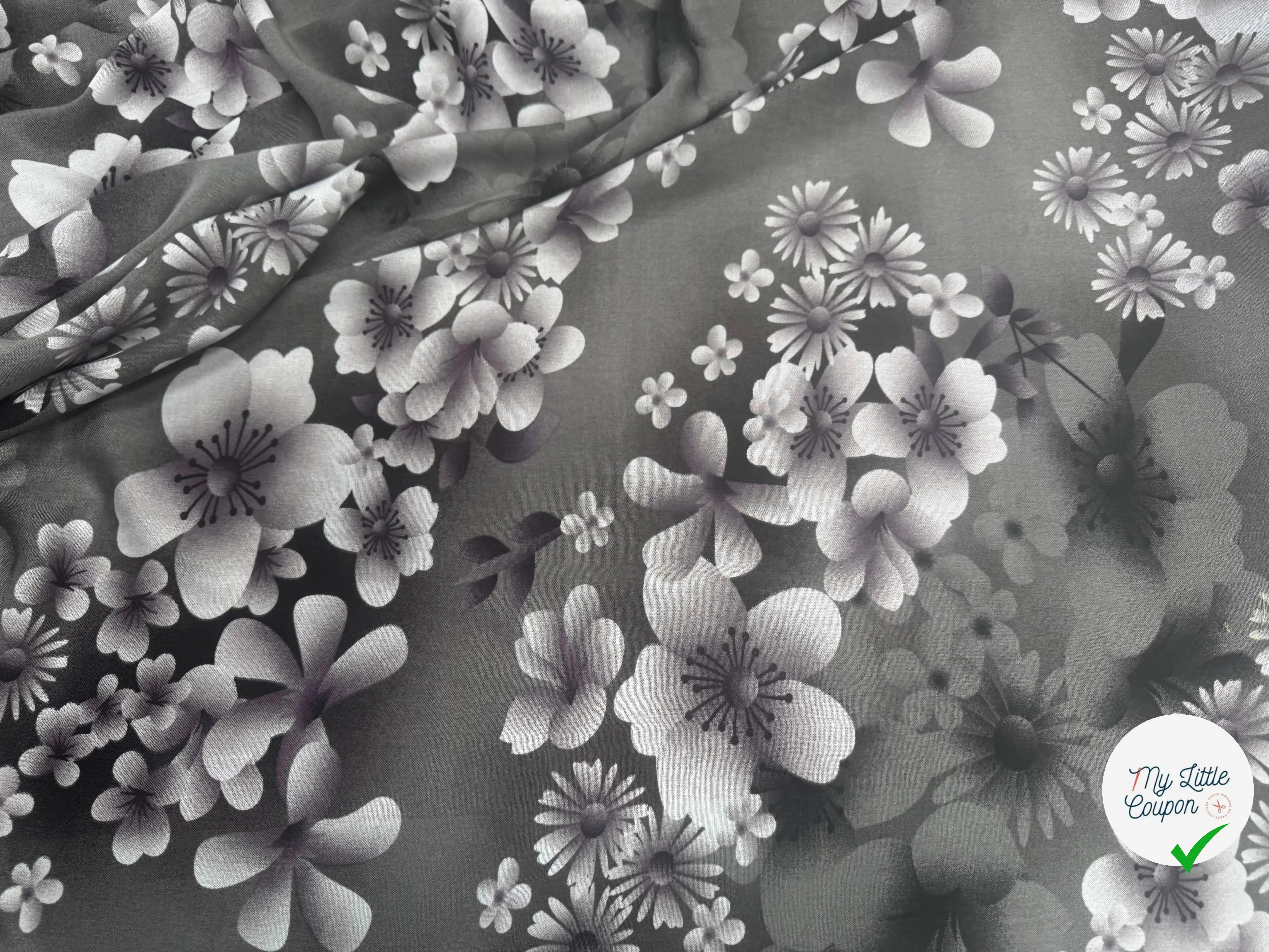 VISCOSE À MOTIFS ROSES ET PISSENLITS SUR FOND GRIS DE COULEURS GRIS - My Little Coupon
