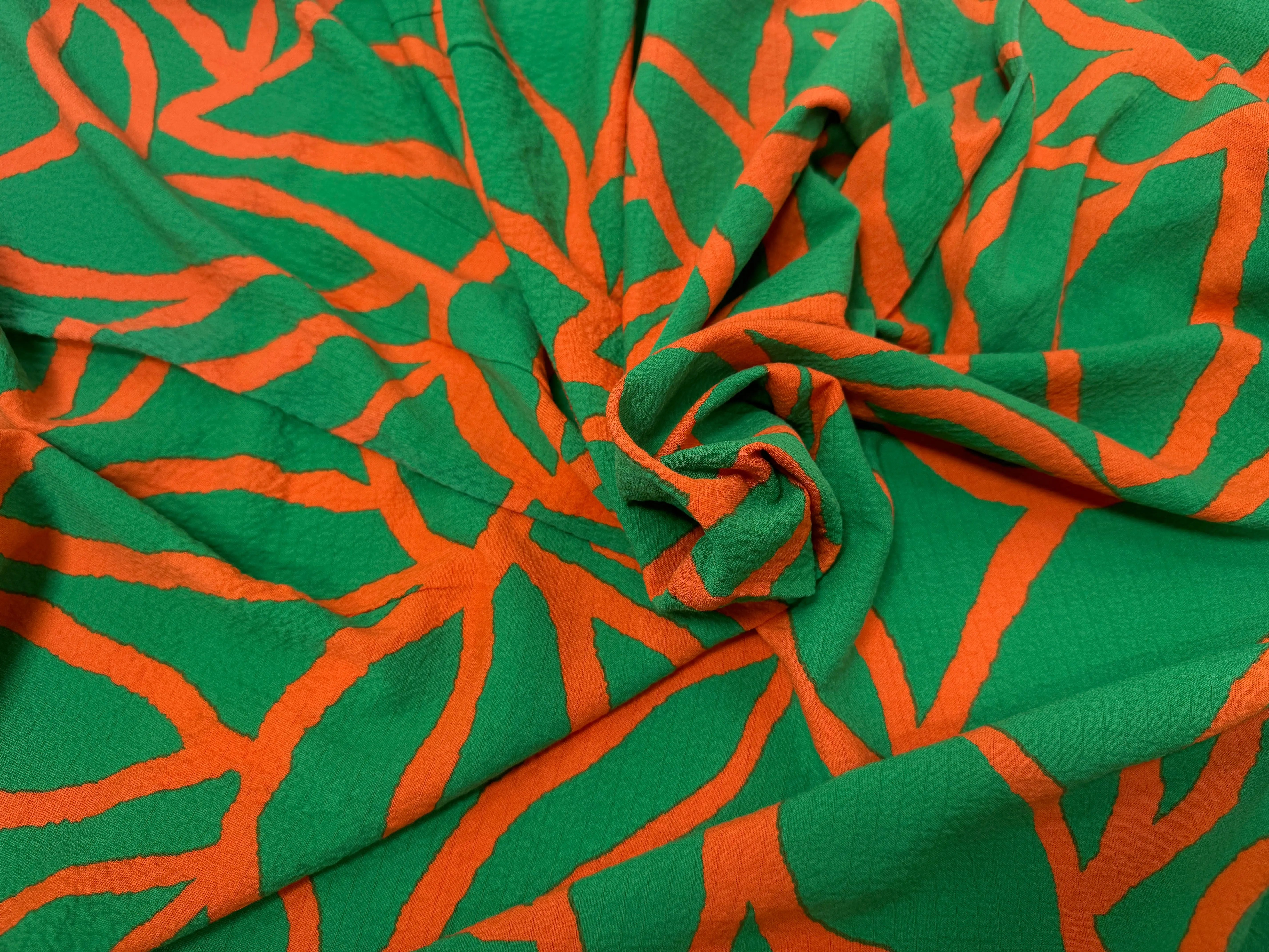 (Chute) VISCOSE BUBBLE TISSU IMPRIMÉ ABSTRAIT VERT - My Little Coupon