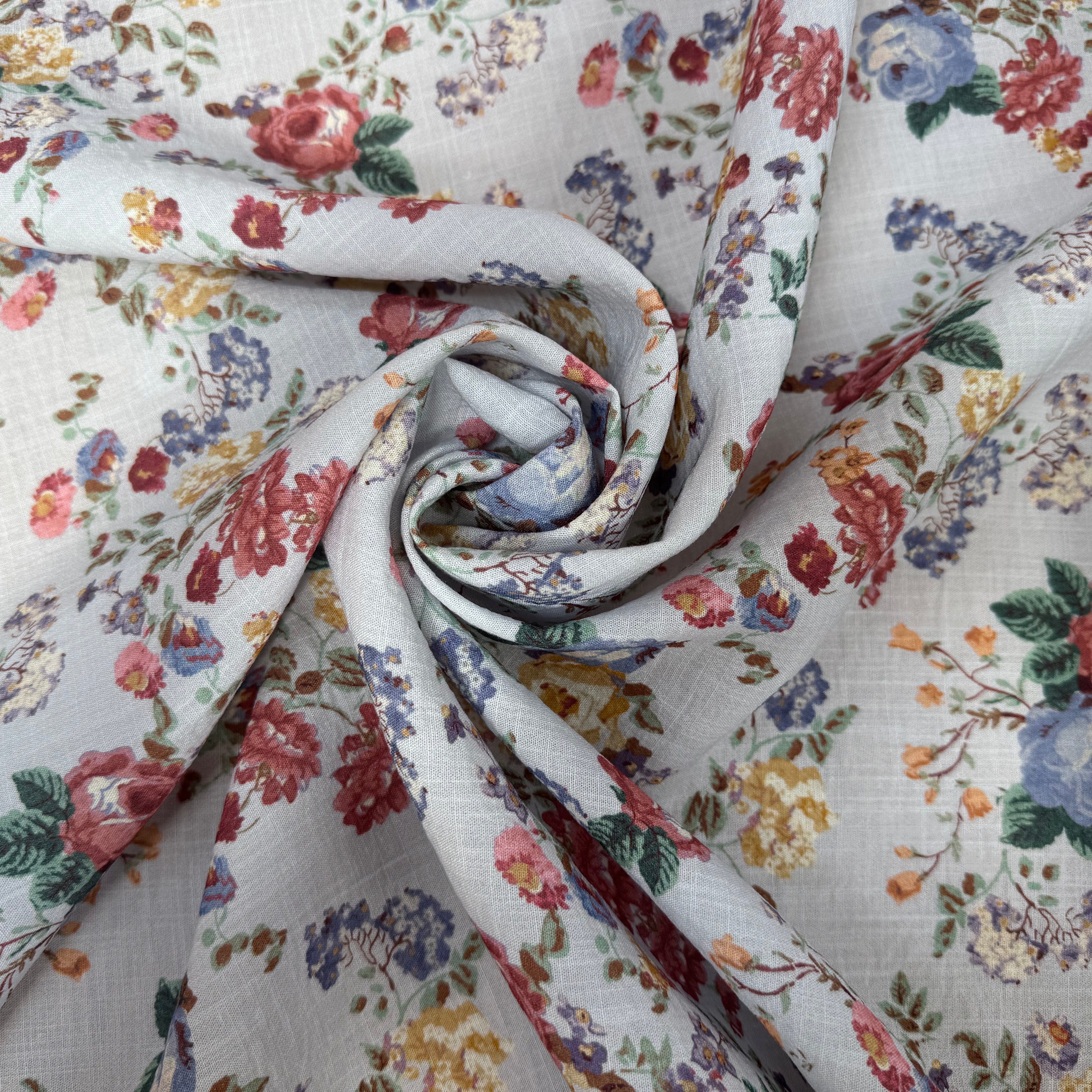 VISCOSE EFFET LIN FOND BLEU MOTIFS FLEURS - My Little Coupon