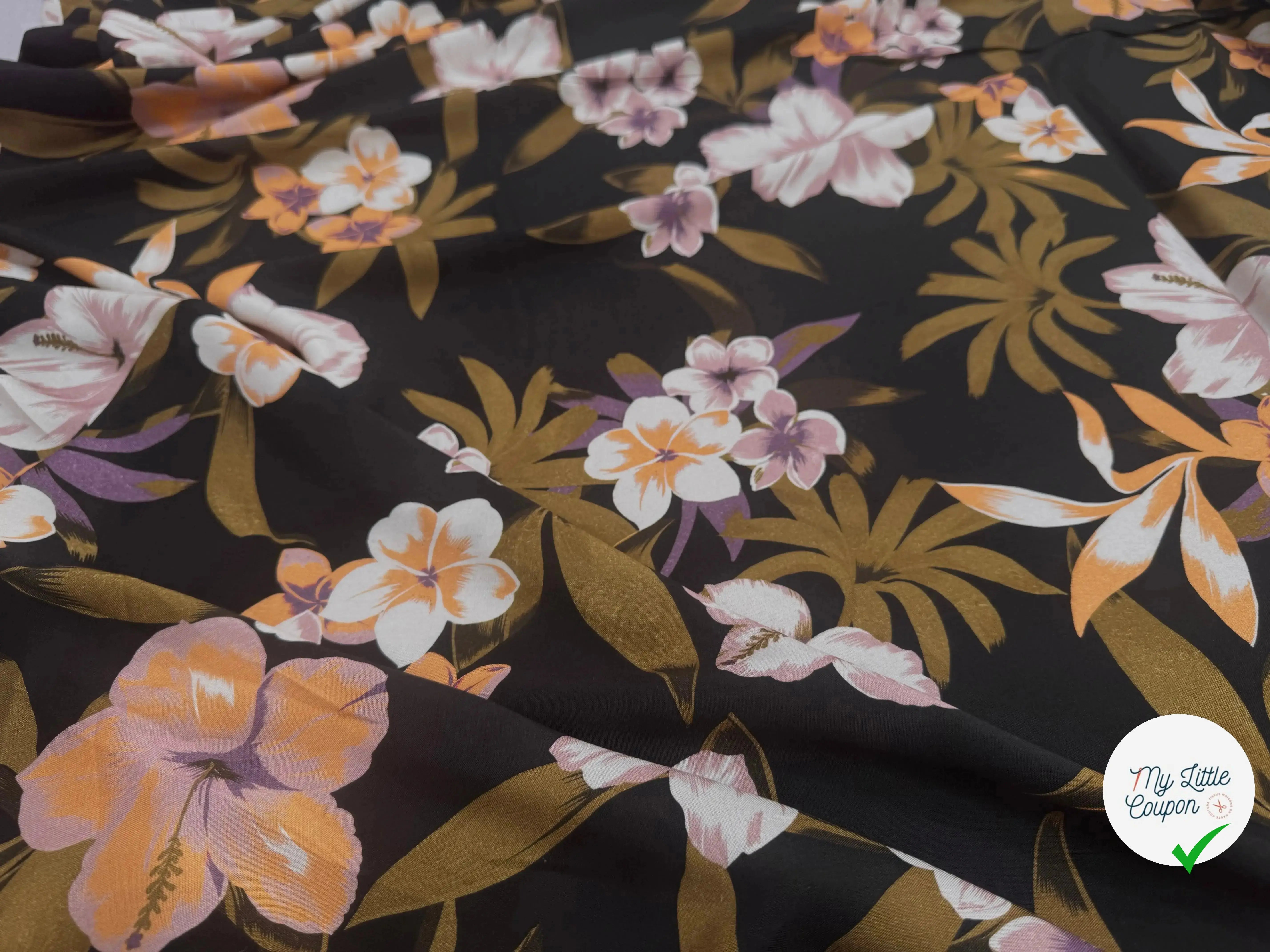 VISCOSE FEUILLAGE D'AUTOMNE FOND NOIR - My Little Coupon