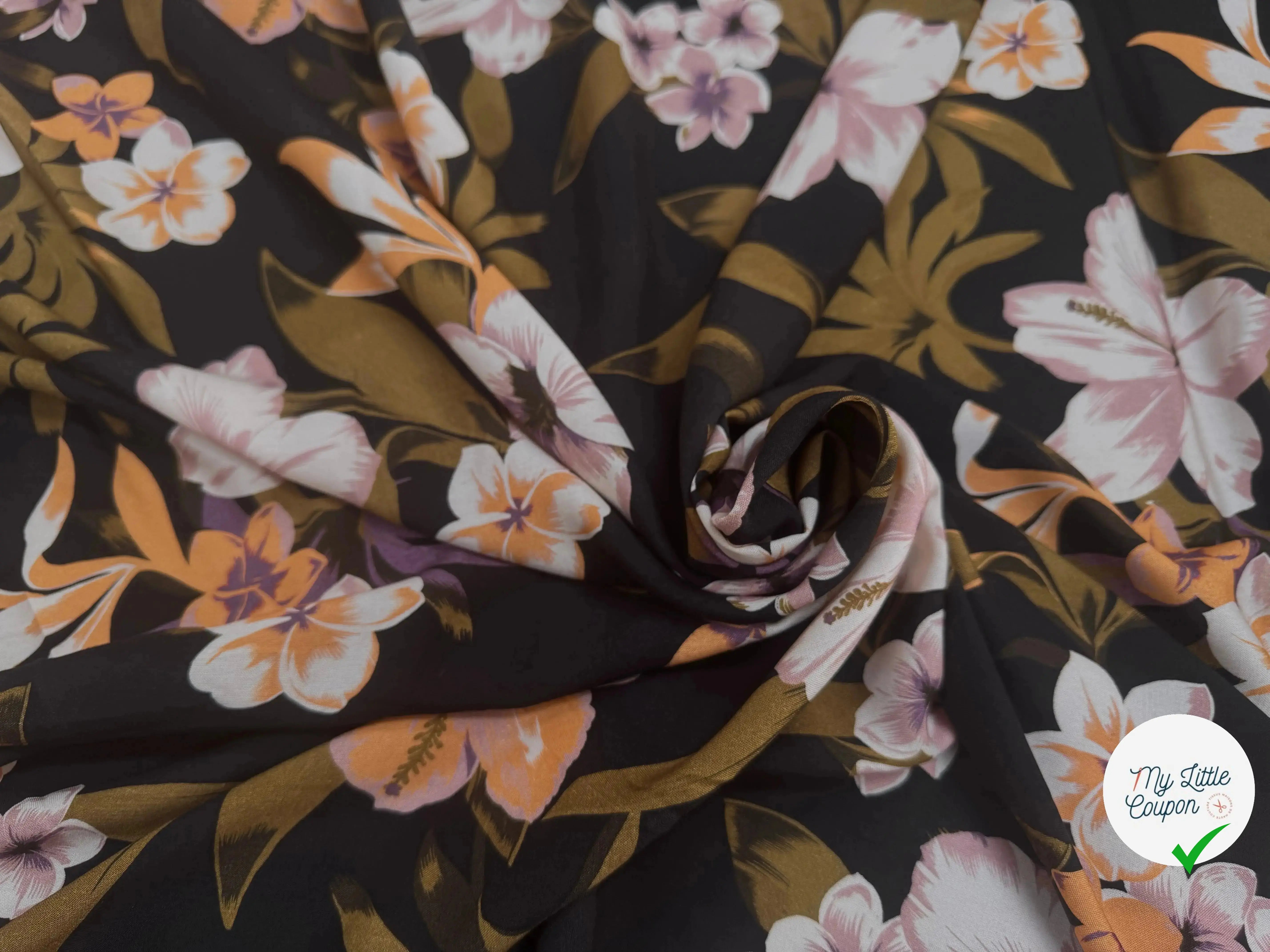 VISCOSE FEUILLAGE D'AUTOMNE FOND NOIR - My Little Coupon