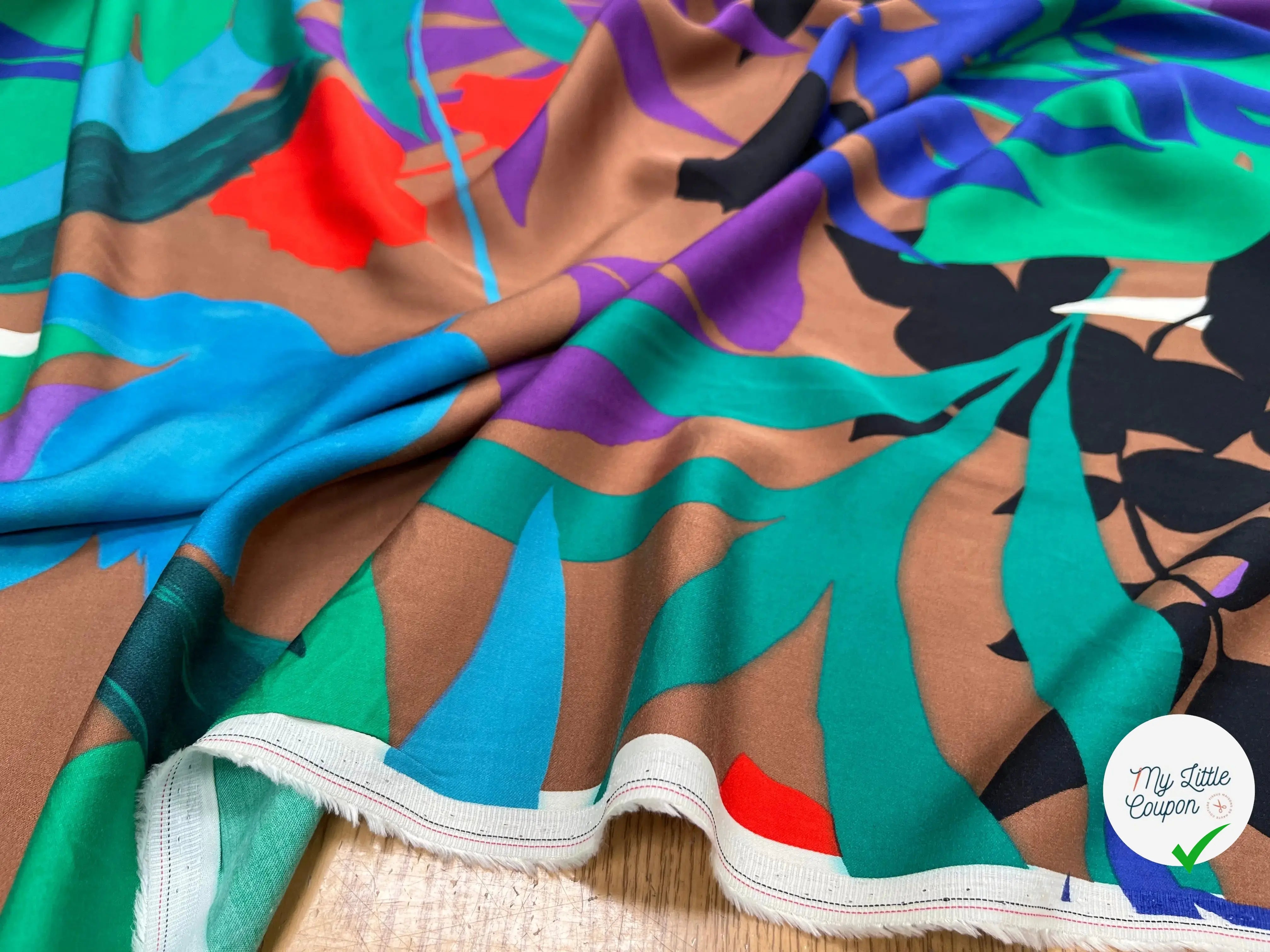VISCOSE MOTIFS FEUILLAGES ABSTRAITS - My Little Coupon