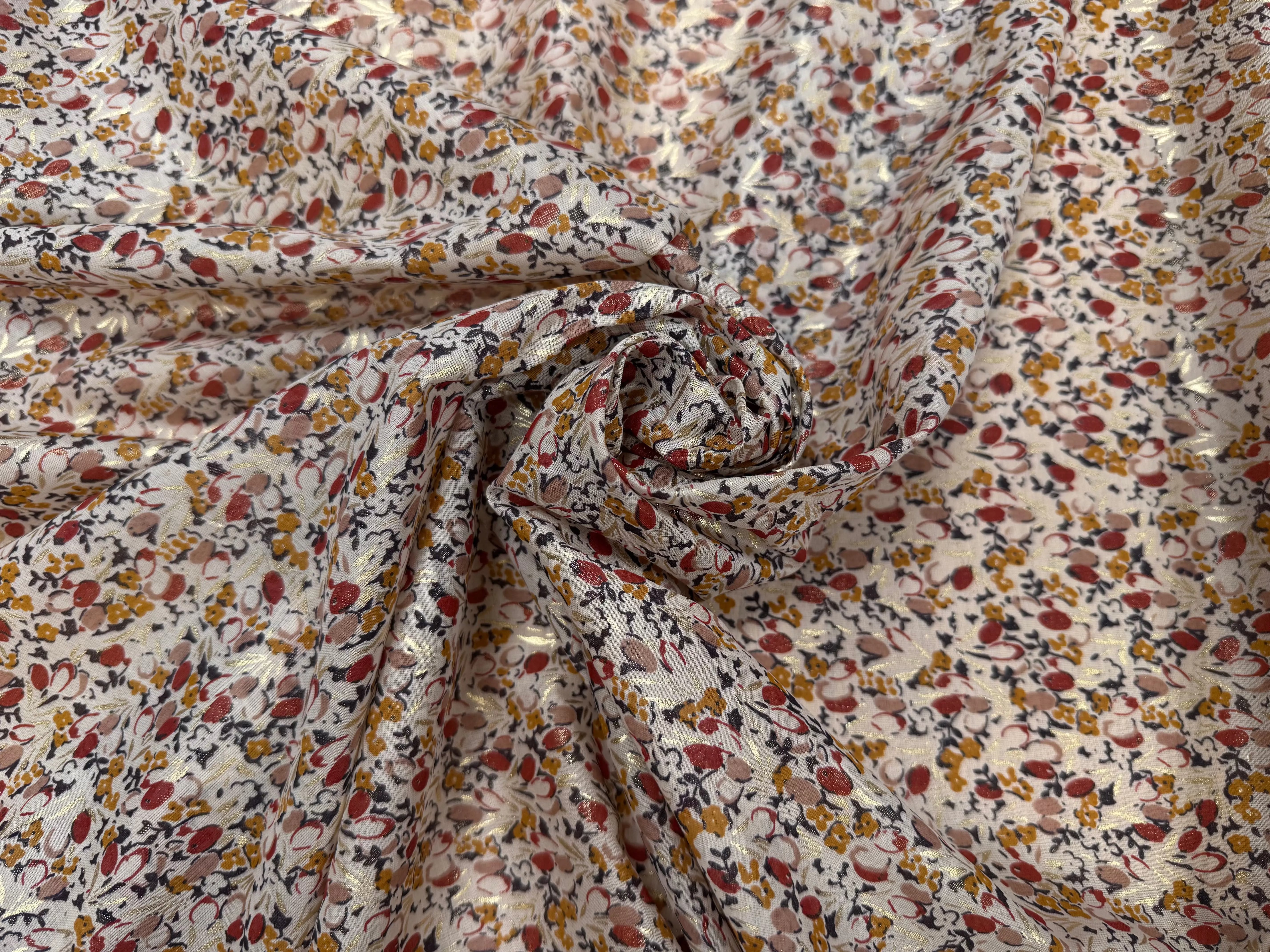VOILE DE COTON EMERISÉ FOND CRÈME MOTIFS PETITES FLEURS - My Little Coupon