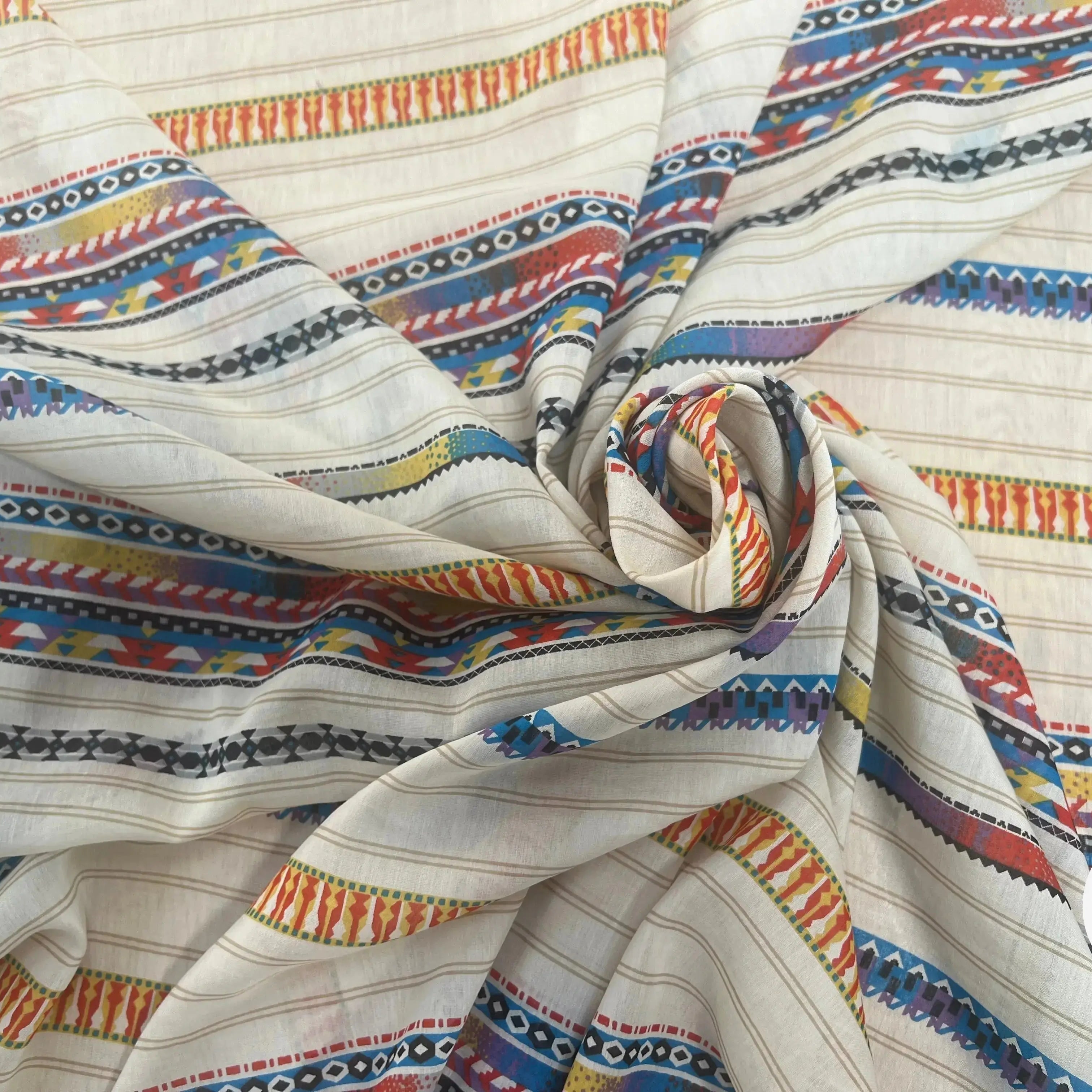 VOILE DE COTON SOIE FOND BEIGE MOTIFS HIPPIE - My Little Coupon