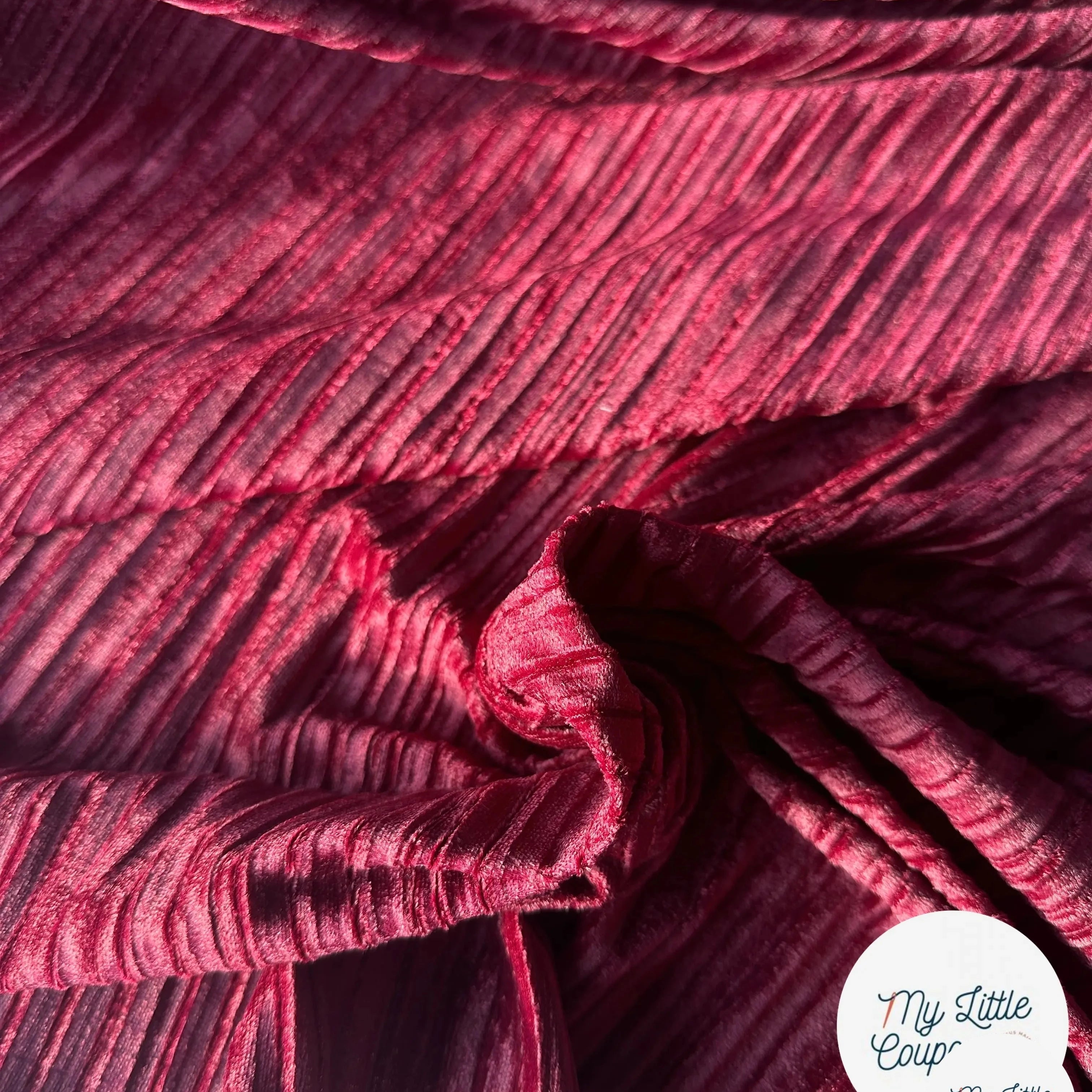 VELOURS PLISSÉ ROUGE LIE DE VIN MLC INTERN